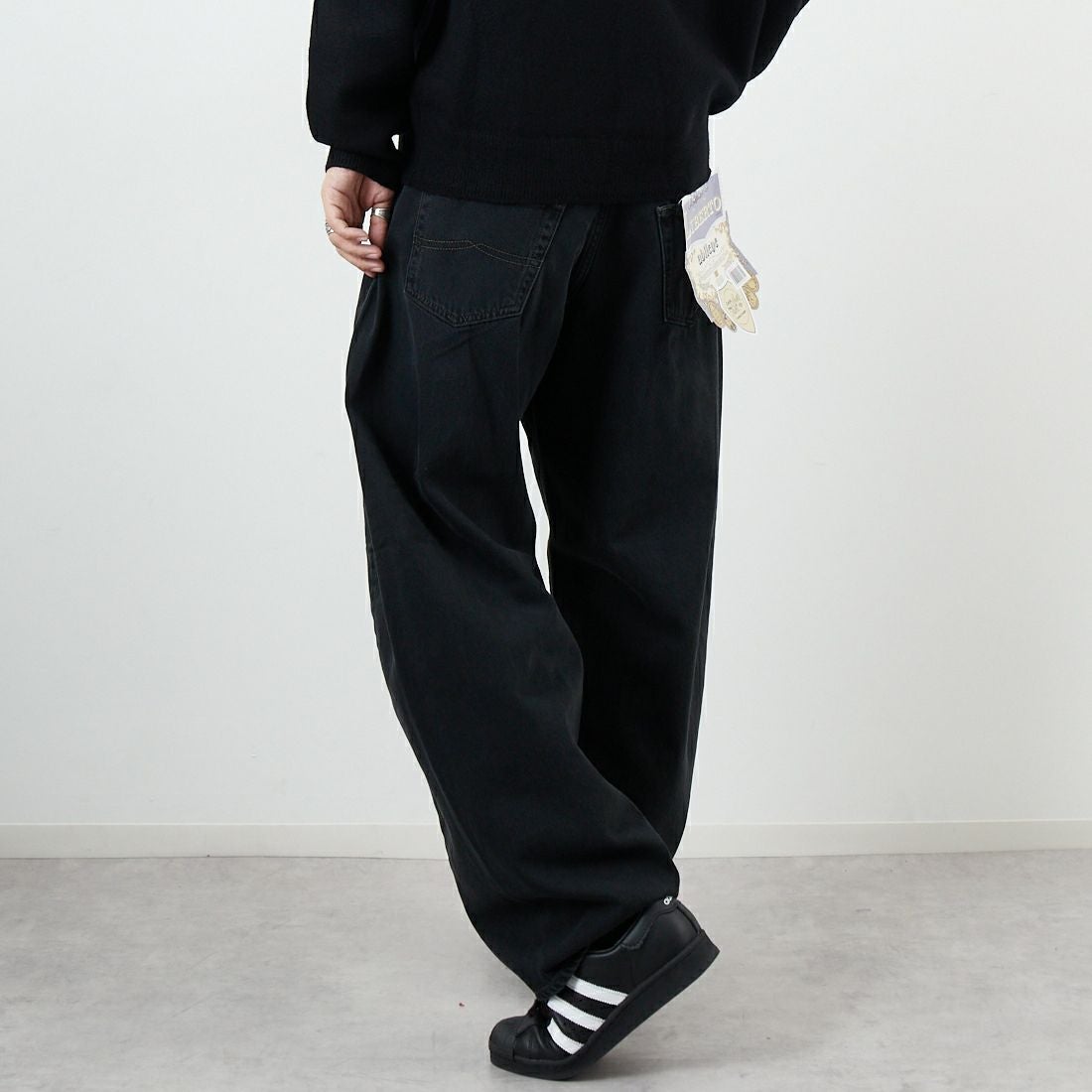 LIBERTO [リベルト] ABILENE カーブジーンズ [FL2513] 172 S.BLK &&モデル身長：179cm 着用サイズ：30&&