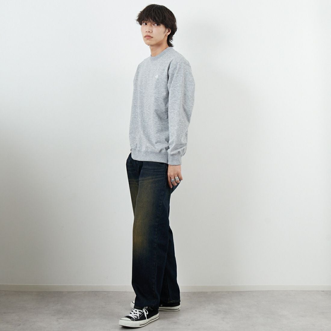 THE NORTH FACE [ザ ノースフェイス] スモールロゴヘザースウェットクルー [NT62532] Z &&モデル身長：179cm 着用サイズ：M&&