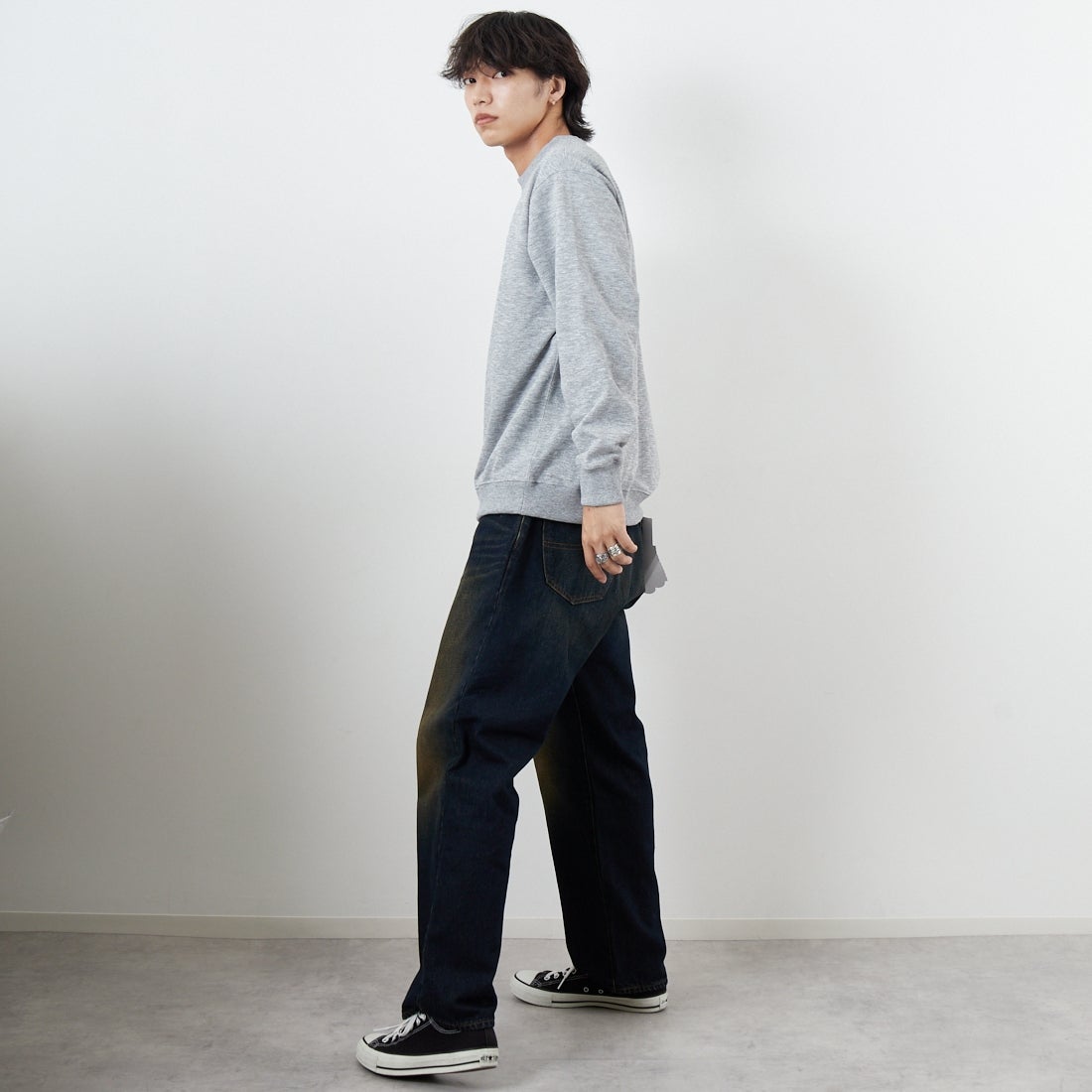 THE NORTH FACE [ザ ノースフェイス] スモールロゴヘザースウェットクルー [NT62532] Z &&モデル身長：179cm 着用サイズ：M&&