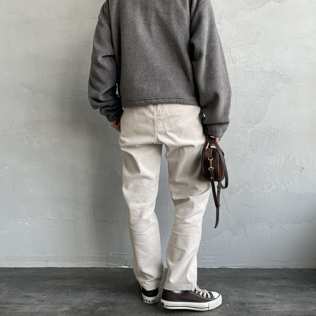GRAMiCCi [グラミチ] 別注 コーデュロイ エブリデイパンツ [GUP5-F1022-JF] BONE &&モデル身長：158cm 着用サイズ：S&&