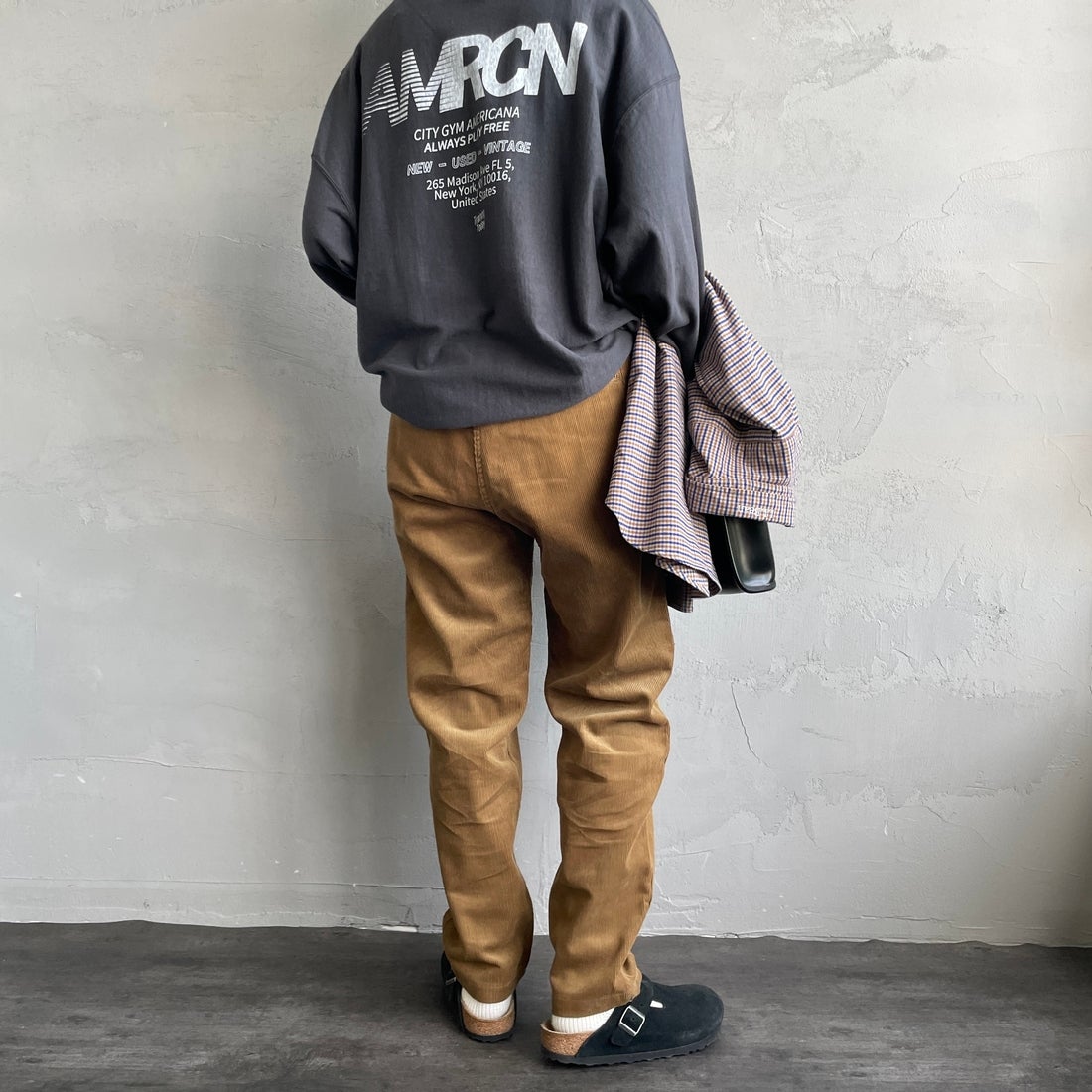 GRAMiCCi [グラミチ] 別注 コーデュロイ エブリデイパンツ [GUP5-F1022-JF] CAMEL &&モデル身長：158cm 着用サイズ：S&&