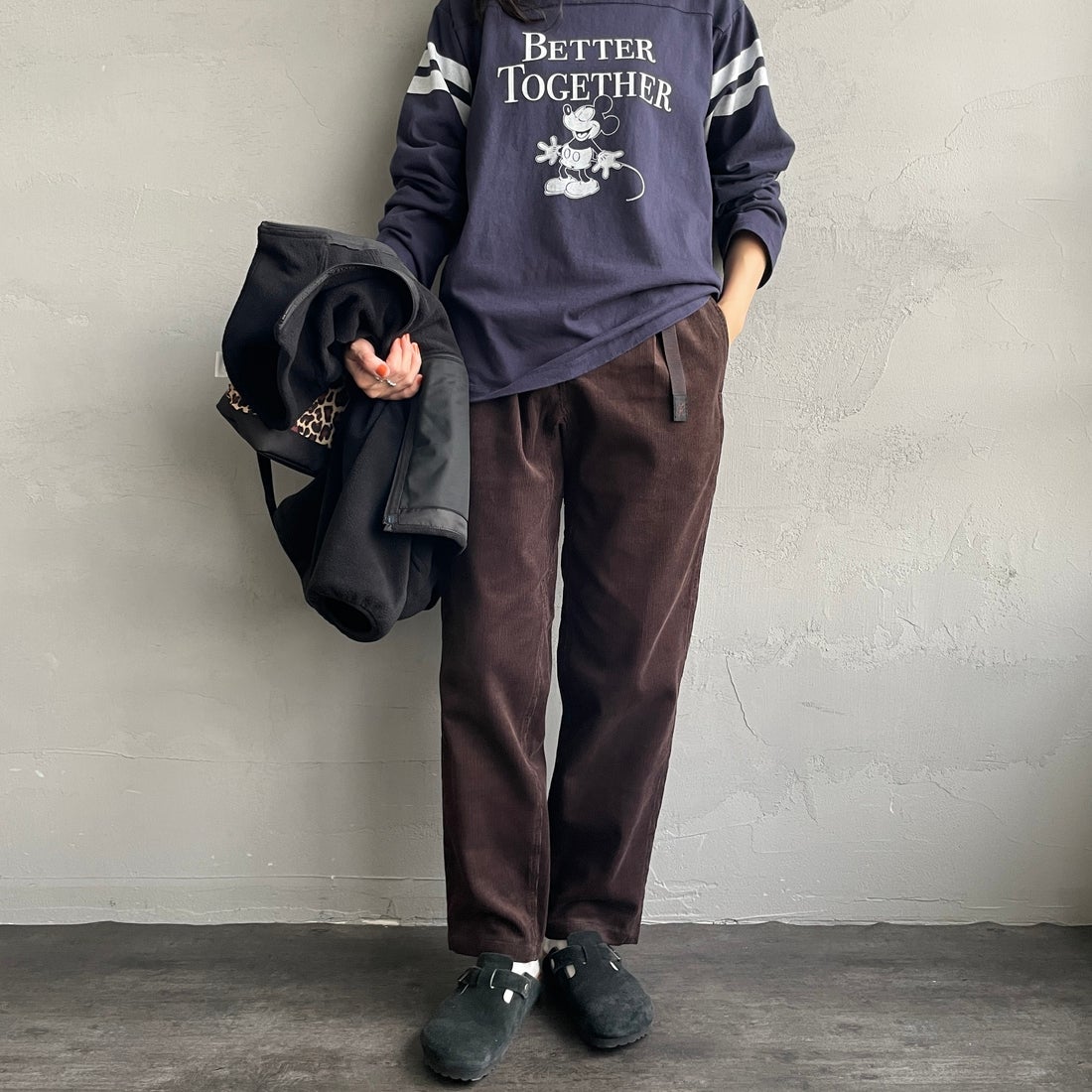 GRAMiCCi [グラミチ] 別注 コーデュロイ エブリデイパンツ [GUP5-F1022-JF] D.BROWN &&モデル身長：160cm 着用サイズ：S&&