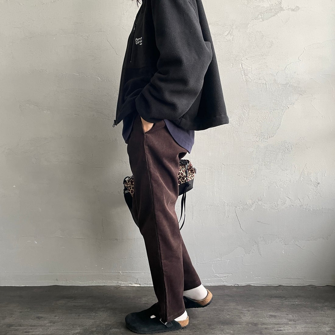 GRAMiCCi [グラミチ] 別注 コーデュロイ エブリデイパンツ [GUP5-F1022-JF] D.BROWN &&モデル身長：160cm 着用サイズ：S&&