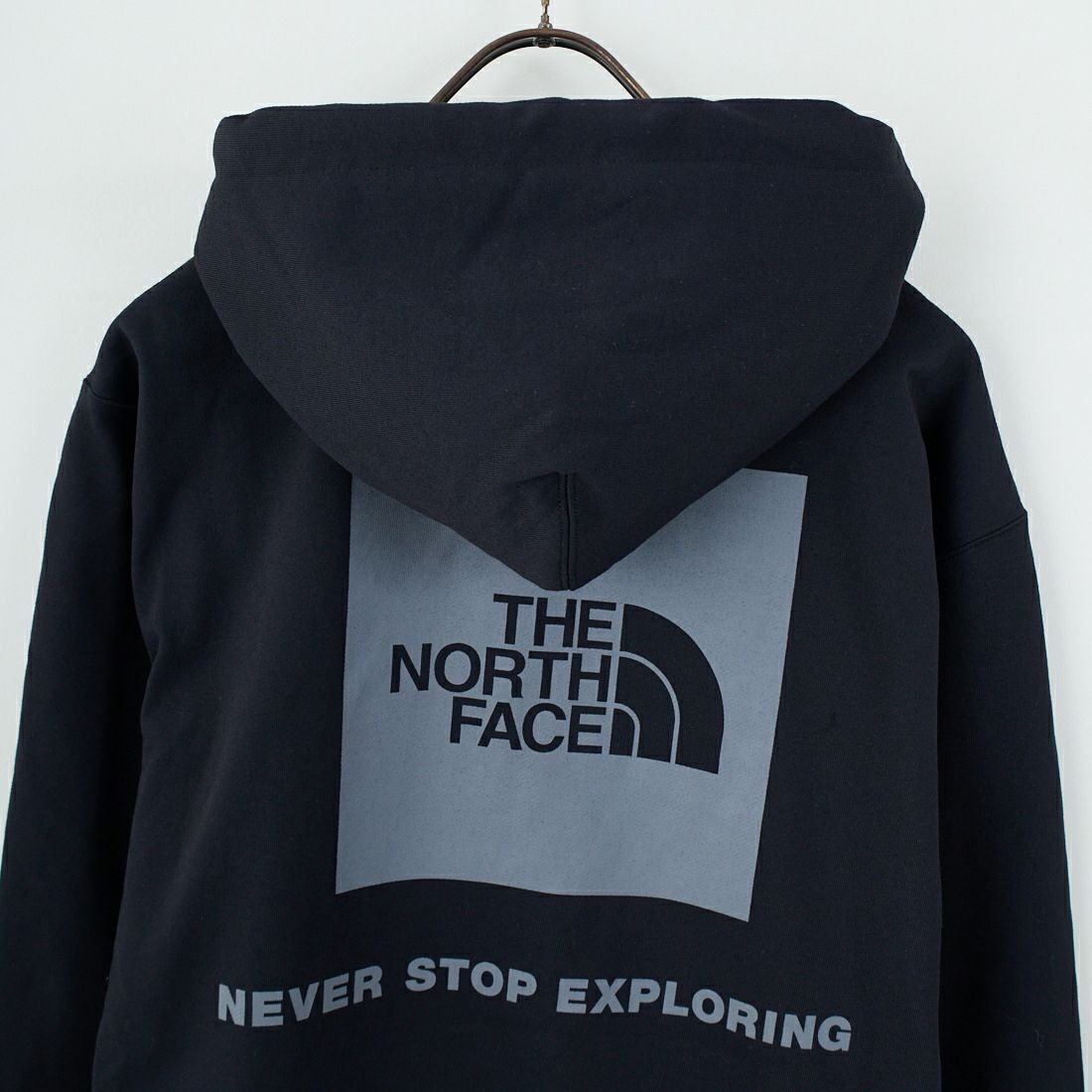 THE NORTH FACE [ザ ノースフェイス] バックスクエアロゴフーディ [NT62533] K