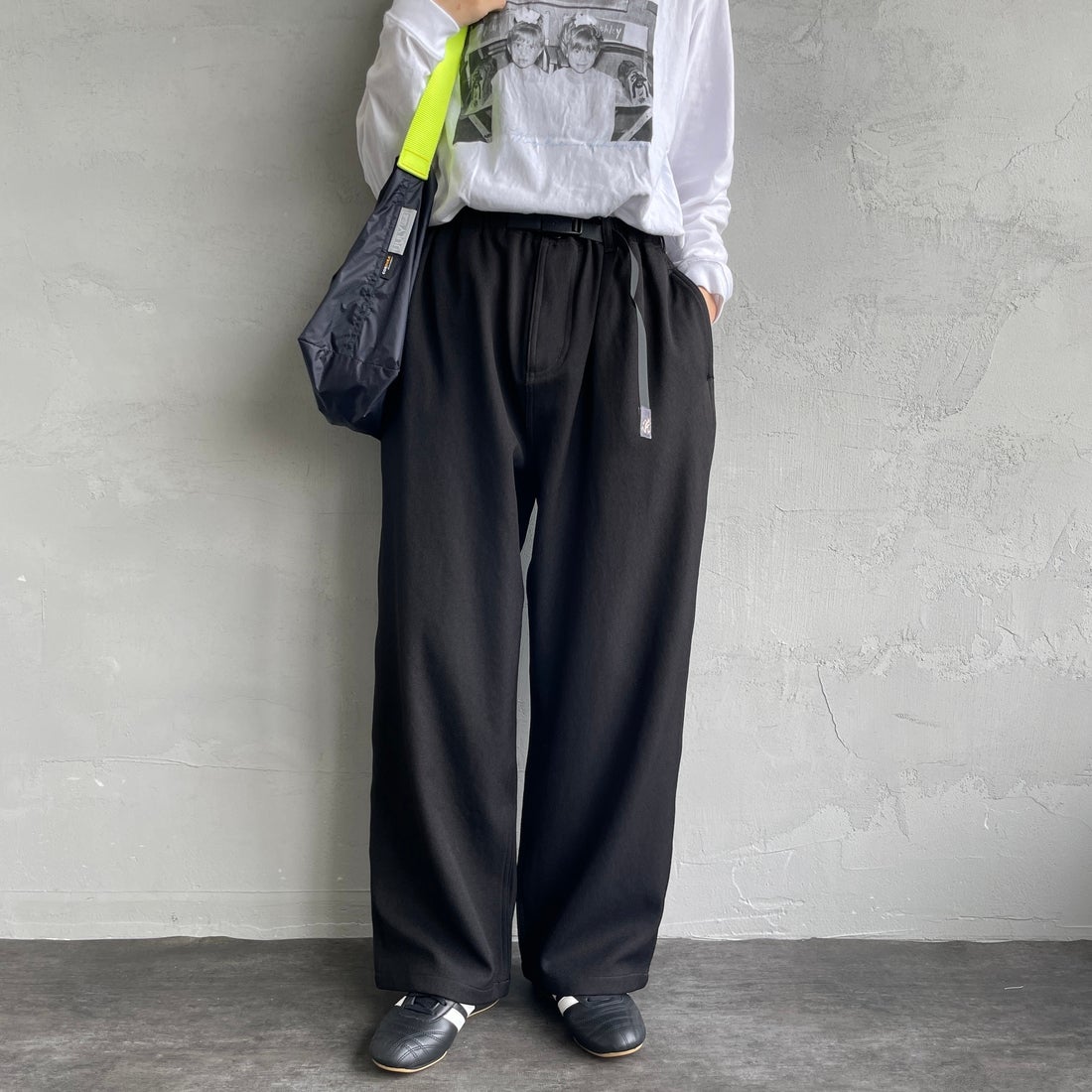 GRAMiCCi [グラミチ] 別注 ウールライク ワイドパンツ [GUP5-F1025-JF] BLACK &&モデル身長：160cm 着用サイズ：S&&