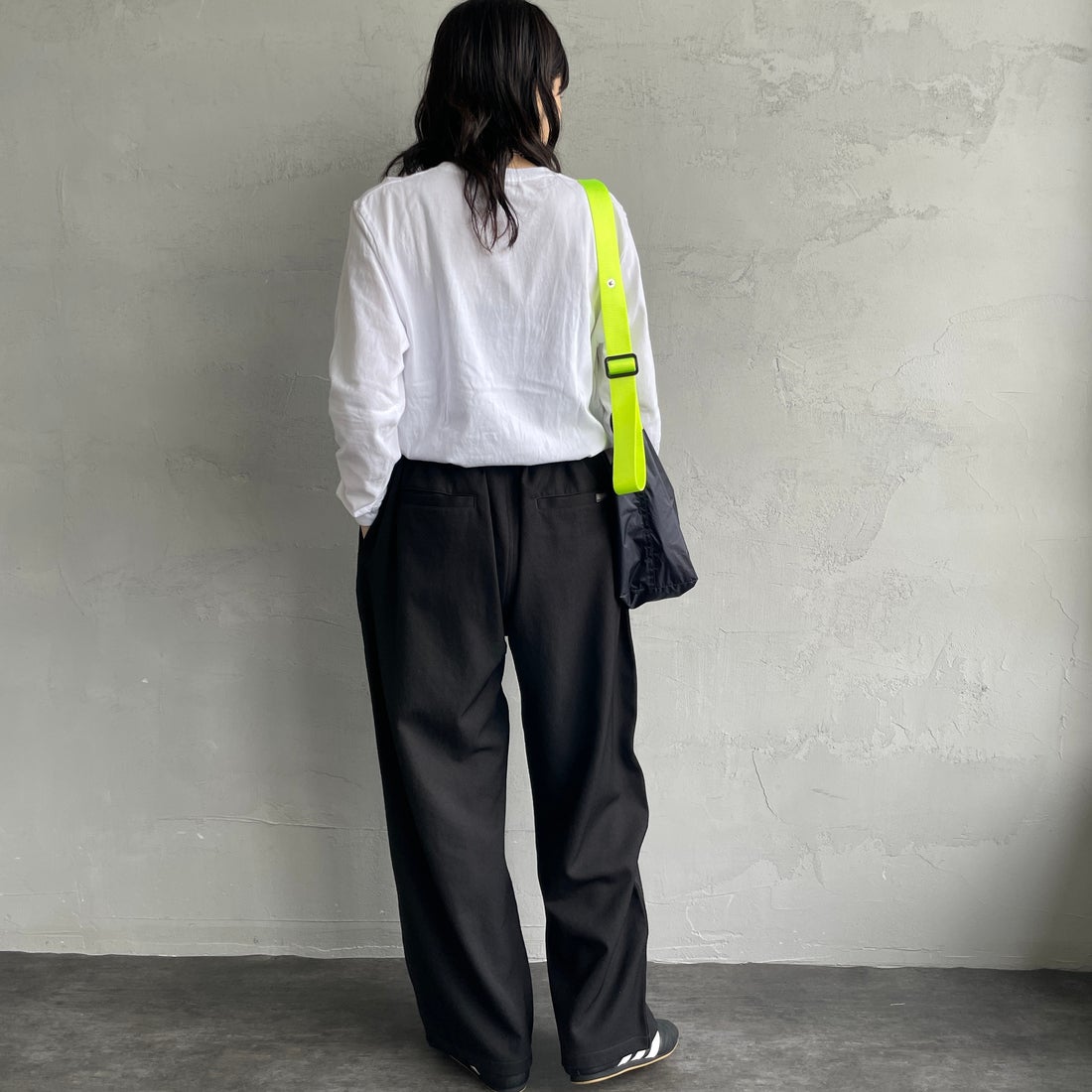 GRAMiCCi [グラミチ] 別注 ウールライク ワイドパンツ [GUP5-F1025-JF] BLACK &&モデル身長：160cm 着用サイズ：S&&