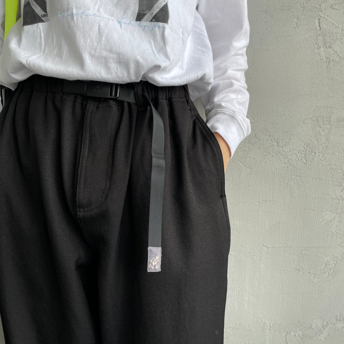 GRAMiCCi [グラミチ] 別注 ウールライク ワイドパンツ [GUP5-F1025-JF] BLACK &&モデル身長：160cm 着用サイズ：S&&