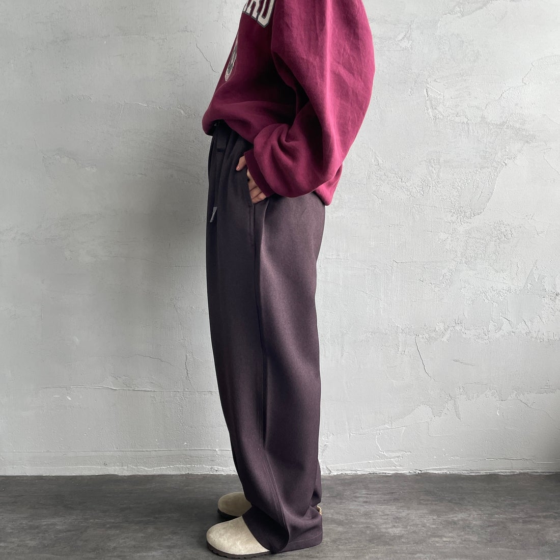 Gramicci [グラミチ] 別注 ワイドデニムパンツ [GUP5-F1089-JF] BROWN &&モデル身長：158cm 着用サイズ：S&