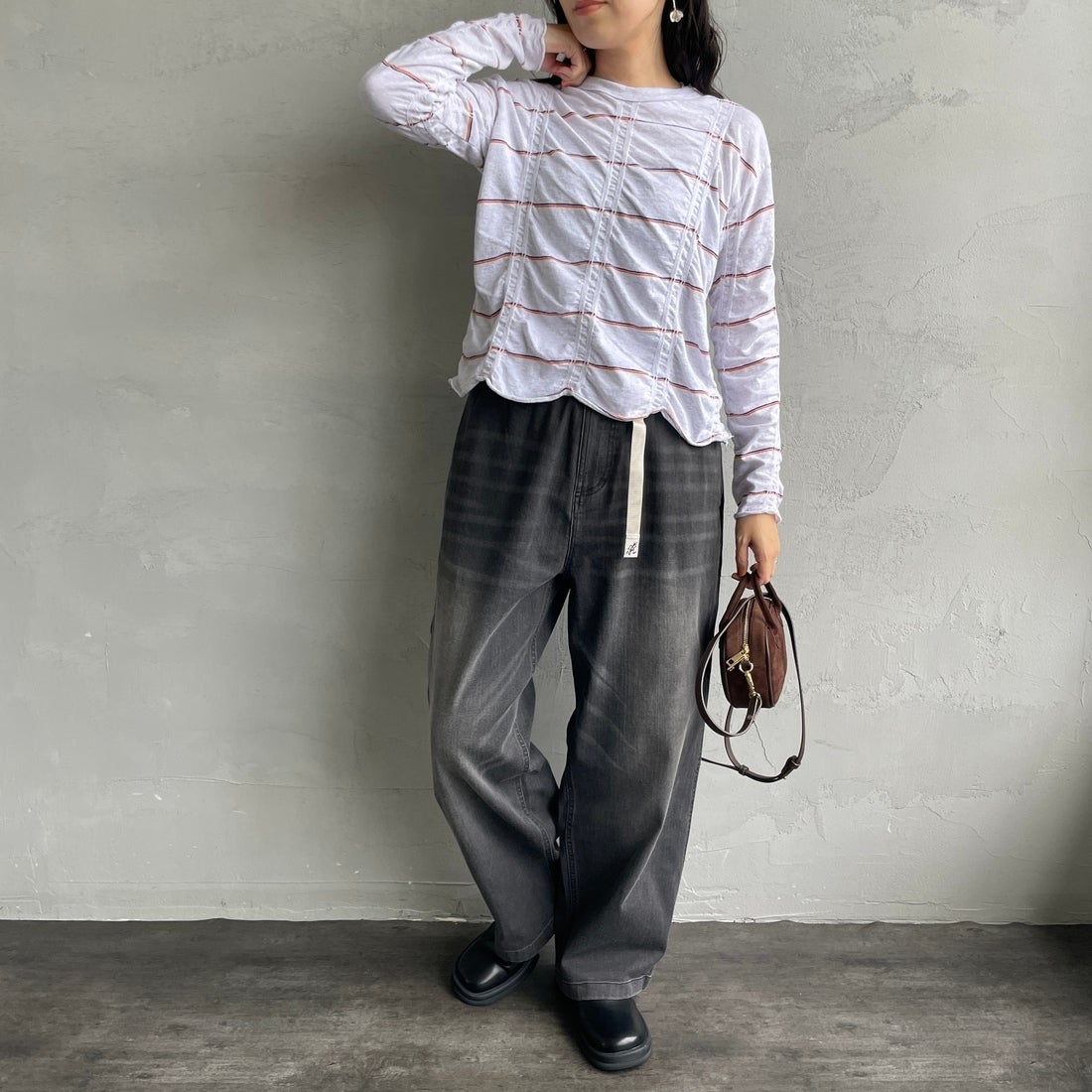 Gramicci [グラミチ] 別注 ワイドデニムパンツ [GUP5-F1089-JF] BLK USED &&モデル身長：160cm 着用サイズ：XS&&