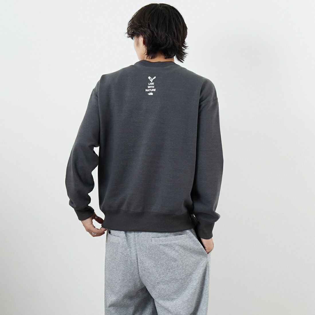 THE NORTH FACE [ザ ノースフェイス] ズーピッカークルー [NT12536] AG &&モデル身長：179cm 着用サイズ：M&&
