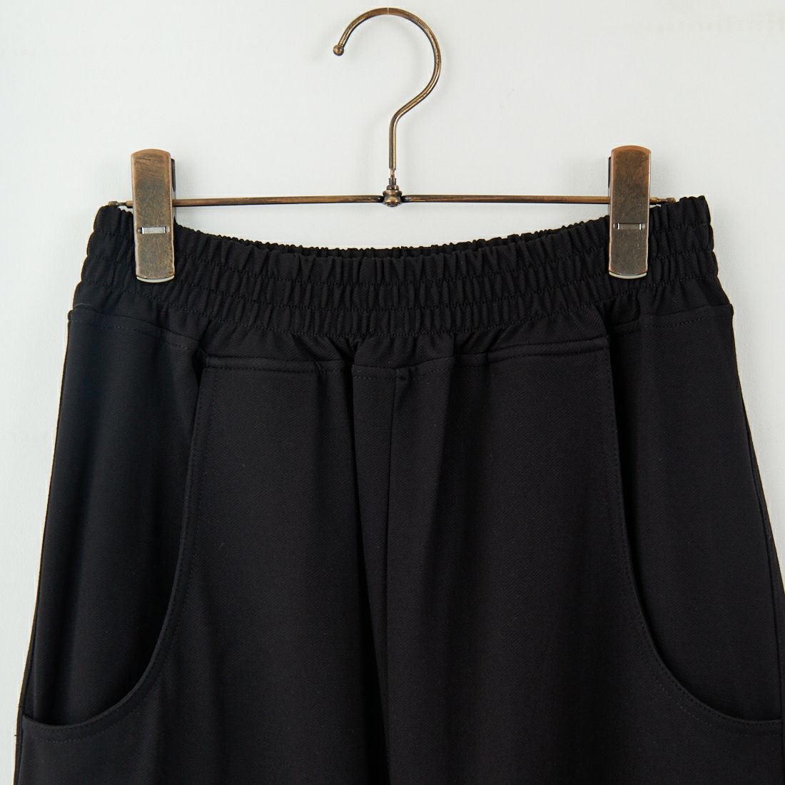 DIGNITE COLLIER [ディニテコリエ] カットカーブパンツ [80256045] 004 ﾌﾞﾗｯｸ