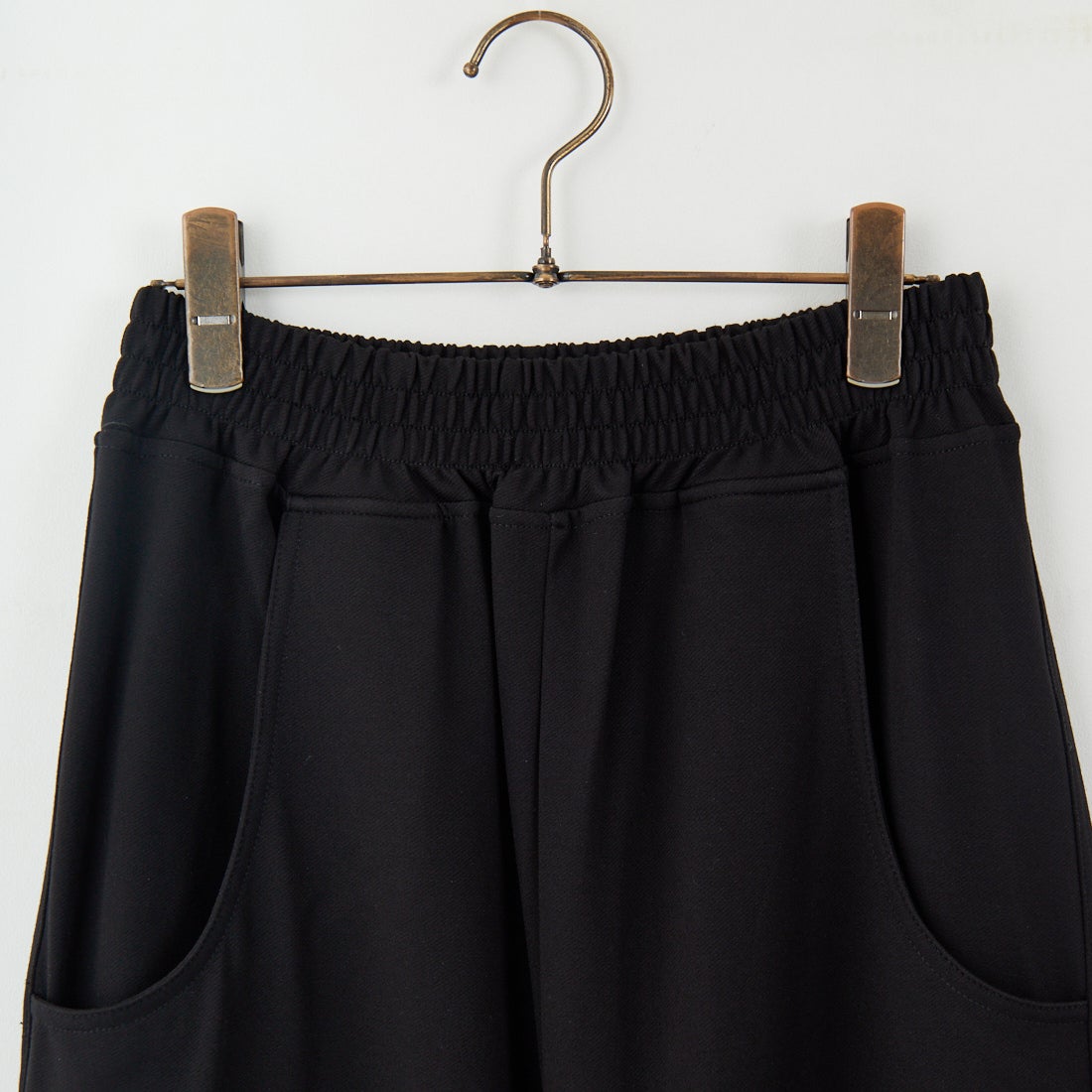 DIGNITE COLLIER [ディニテコリエ] カットカーブパンツ [80256045] 004 ﾌﾞﾗｯｸ