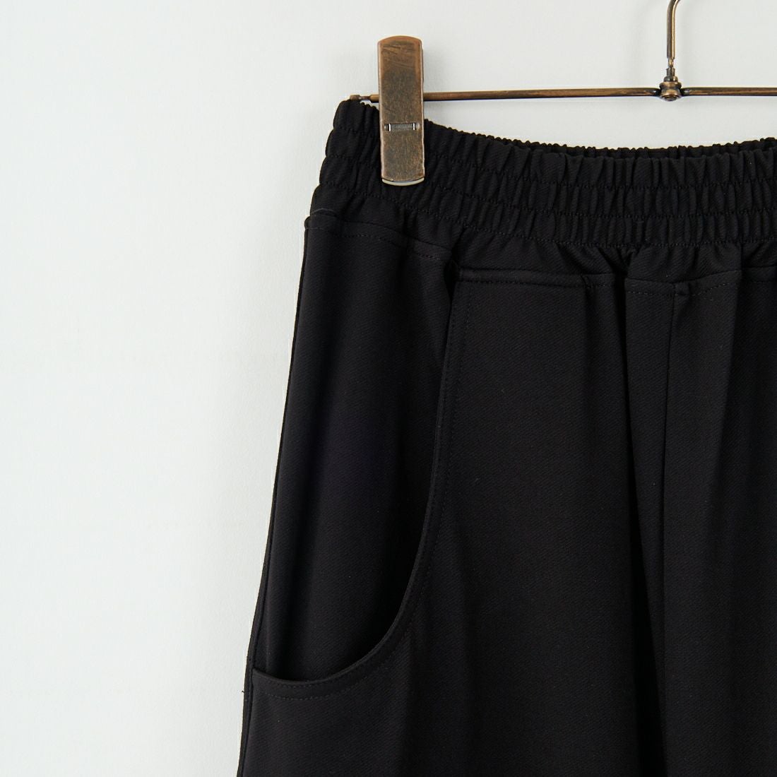 DIGNITE COLLIER [ディニテコリエ] カットカーブパンツ [80256045] 004 ﾌﾞﾗｯｸ