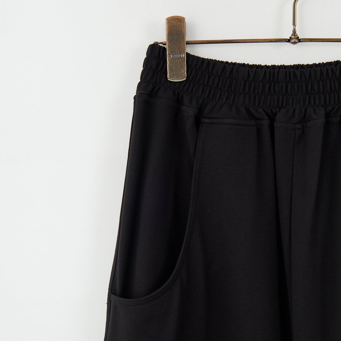 DIGNITE COLLIER [ディニテコリエ] カットカーブパンツ [80256045] 004 ﾌﾞﾗｯｸ