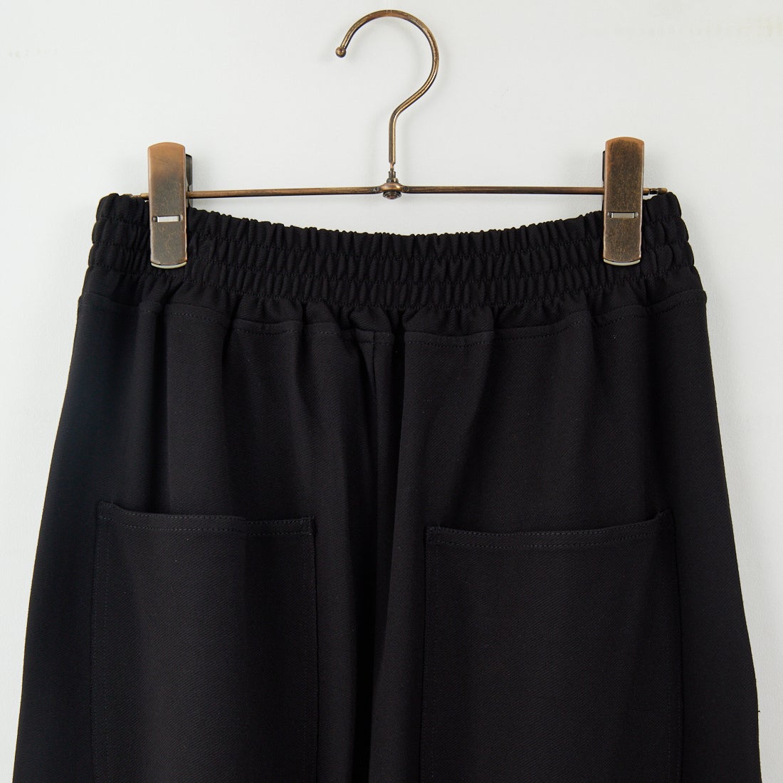 DIGNITE COLLIER [ディニテコリエ] カットカーブパンツ [80256045] 004 ﾌﾞﾗｯｸ