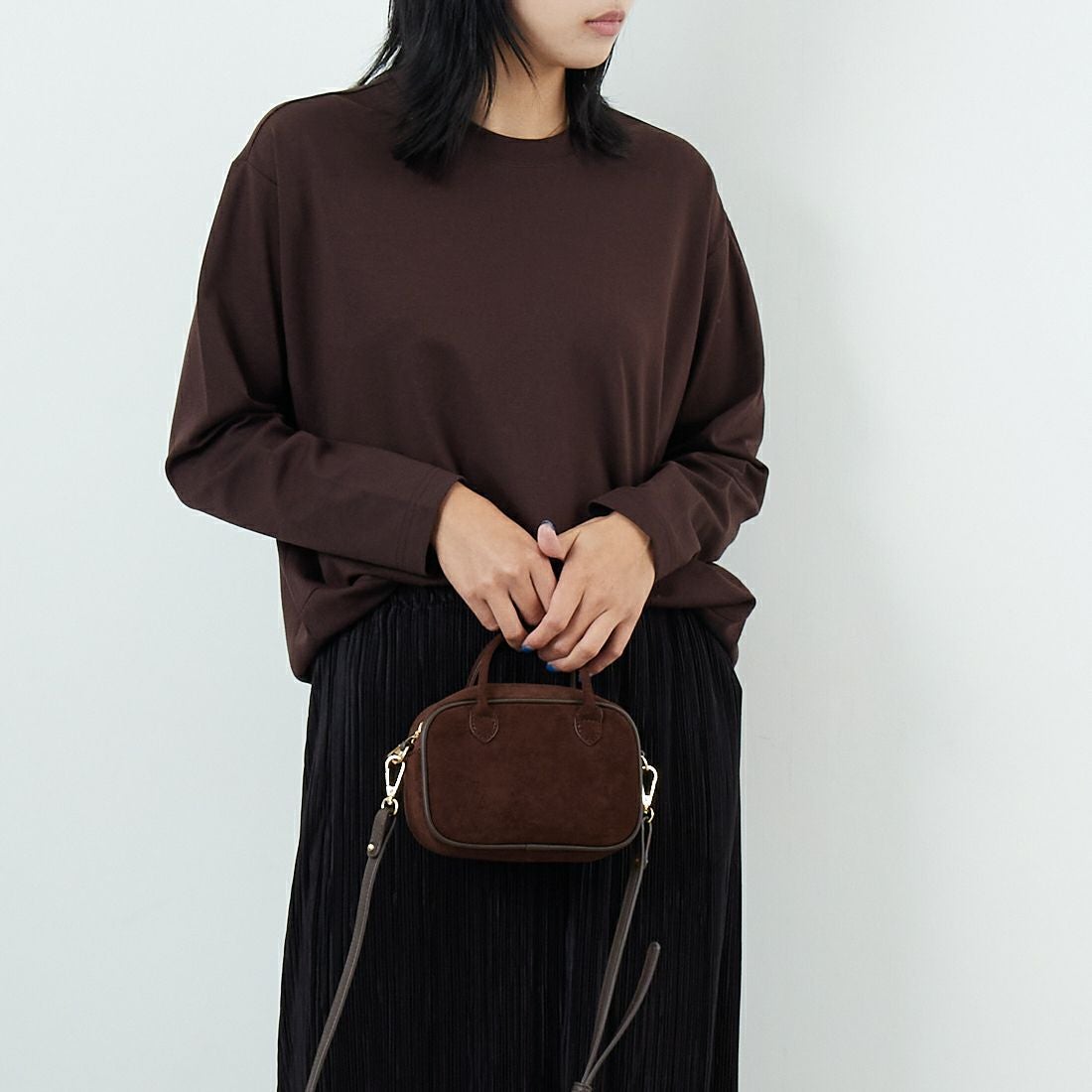 DIGNITE COLLIER [ディニテコリエ] 裾切替長袖カットソー [80990210-2] 037 ﾌﾞﾗｳﾝ &&モデル身長：167cm 着用サイズ：F&&