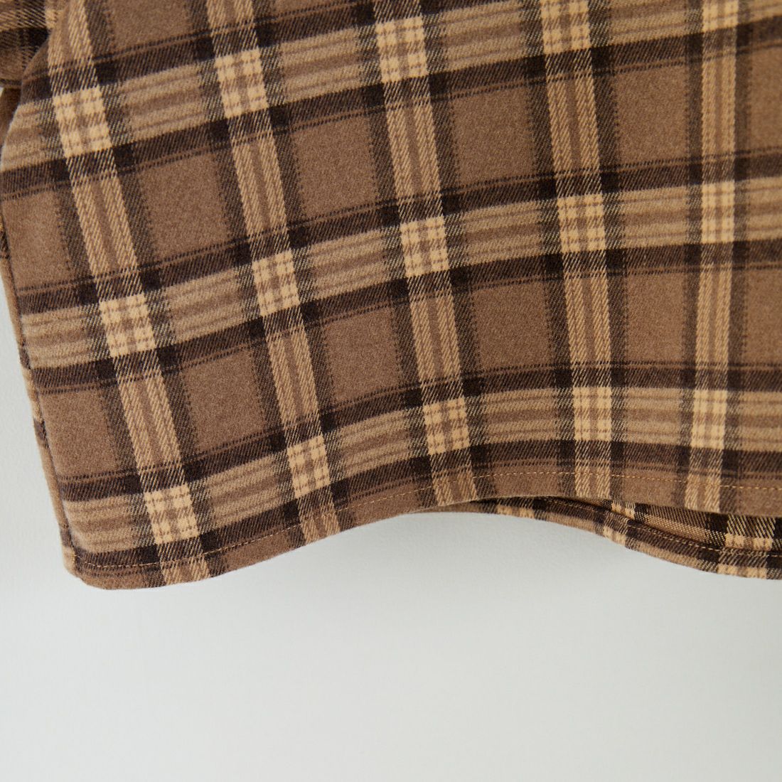 UNIVERSAL OVERALL [ユニバーサルオーバーオール] 別注 ショート丈ビッグポケットシャツ [U2533158IN-JF] BEIGE