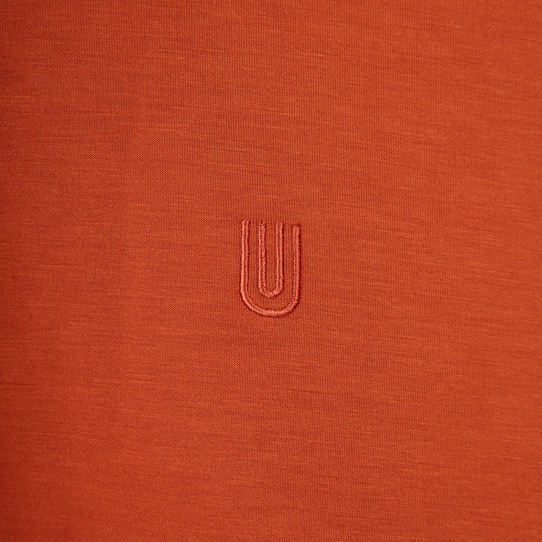 UNIVERSAL OVERALL [ユニバーサルオーバーオール] 別注 ワンポイントロゴ刺繍 ポンチ スウェットパーカー [U2531230IN-JF] ORANGE