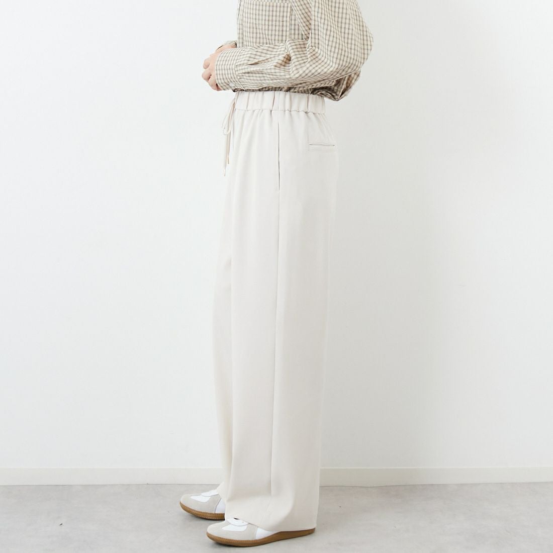 Jeans Factory Clothes [ジーンズファクトリークローズ] 杢調ツイルストレッチワイドパンツ [J-4826] 200 ﾍﾞｰｼﾞｭ &&モデル身長：162cm 着用サイズ：36&&