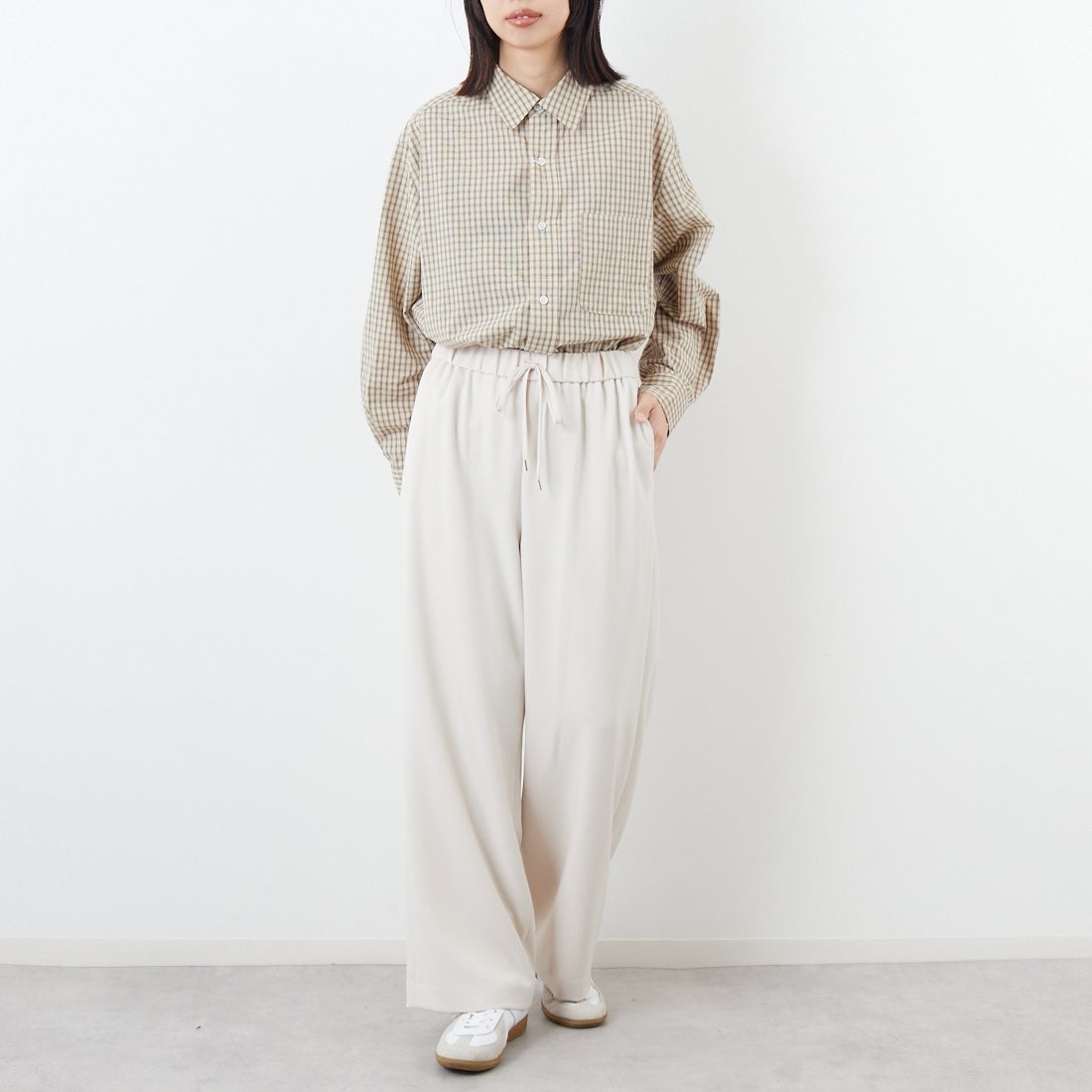 Jeans Factory Clothes [ジーンズファクトリークローズ] 杢調ツイルストレッチワイドパンツ [J-4826] 200 ﾍﾞｰｼﾞｭ &&モデル身長：162cm 着用サイズ：36&&