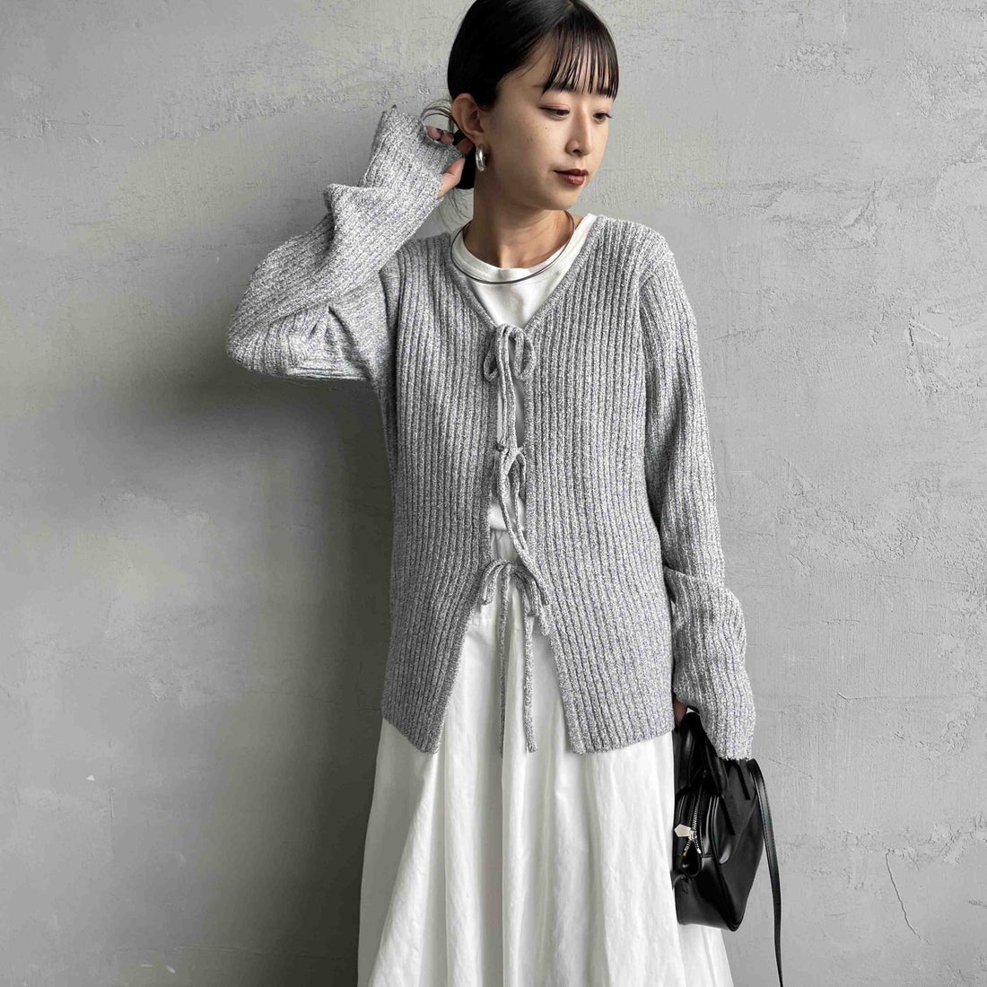 nenom [ネノム] 2WAY メランジリボンニットカーディガン [NE25131026] 07 GRAY &&モデル身長：150cm 着用サイズ：F&&
