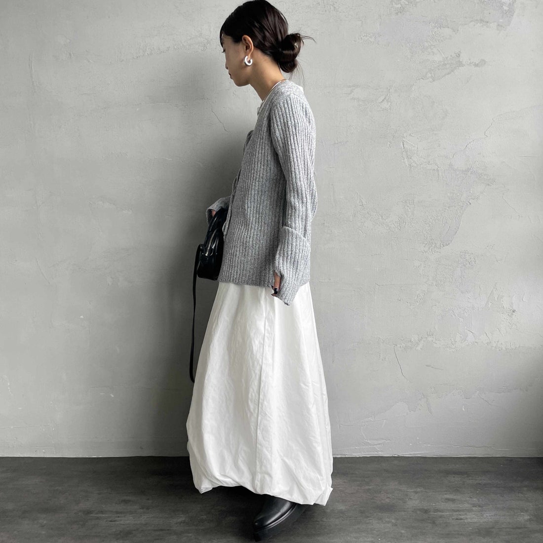 nenom [ネノム] 2WAY メランジリボンニットカーディガン [NE25131026] 07 GRAY &&モデル身長：150cm 着用サイズ：F&&