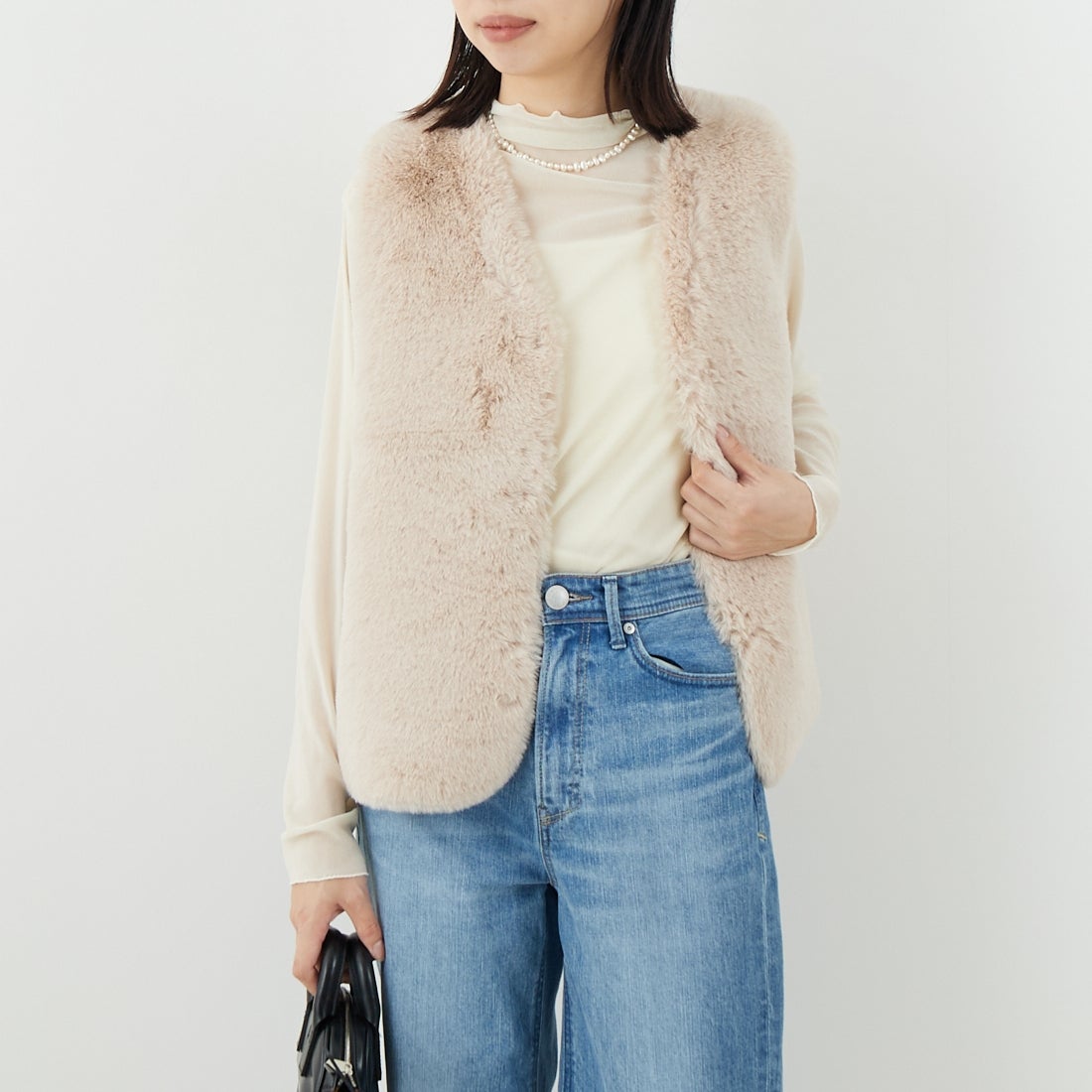 Jeans Factory Clothes [ジーンズファクトリークローズ] エコファーベスト [330021] 153 ﾍﾞｰｼﾞｭ &&モデル身長：162cm 着用サイズ：F&&