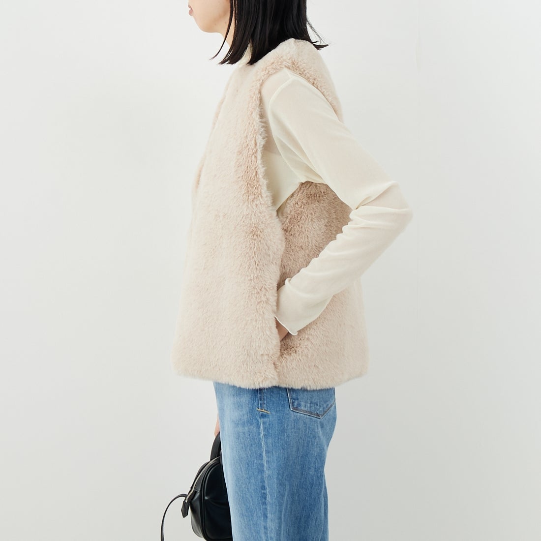 Jeans Factory Clothes [ジーンズファクトリークローズ] エコファーベスト [330021] 153 ﾍﾞｰｼﾞｭ &&モデル身長：162cm 着用サイズ：F&&