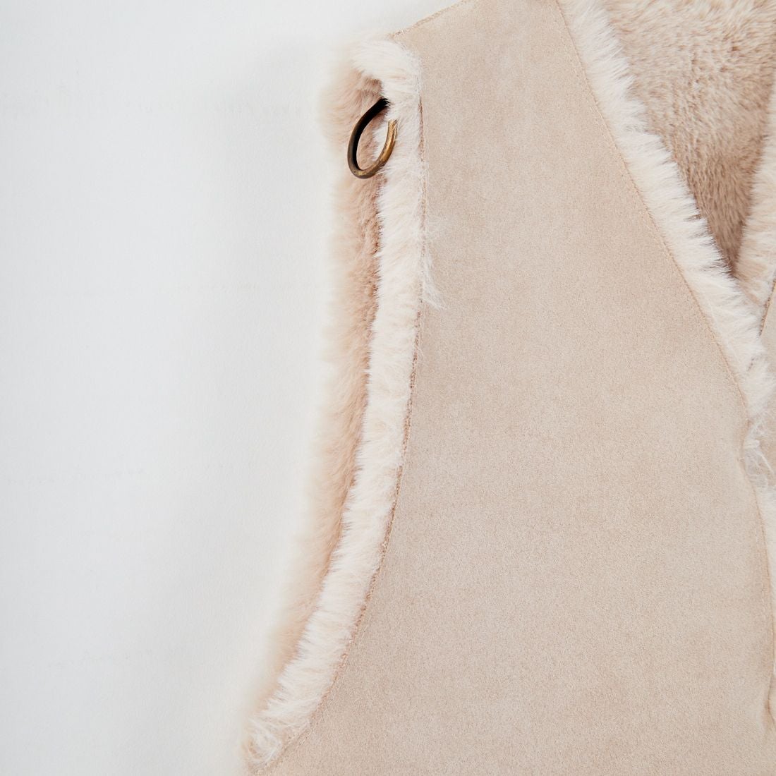 Jeans Factory Clothes [ジーンズファクトリークローズ] エコファーベスト [330021] 153 ﾍﾞｰｼﾞｭ