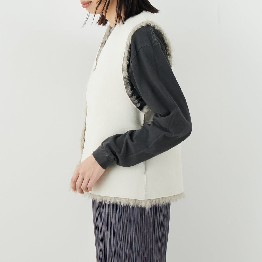 Jeans Factory Clothes [ジーンズファクトリークローズ] プードルファーベスト [330025] 153 ﾍﾞｰｼﾞｭ &&モデル身長：162cm 着用サイズ：F&&