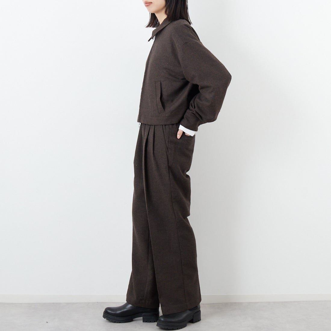 Noir Fabrik [ヌワールファブリック] ジップジャケット [IN2-JK-5] BROWN &&モデル身長：162cm 着用サイズ：F&&