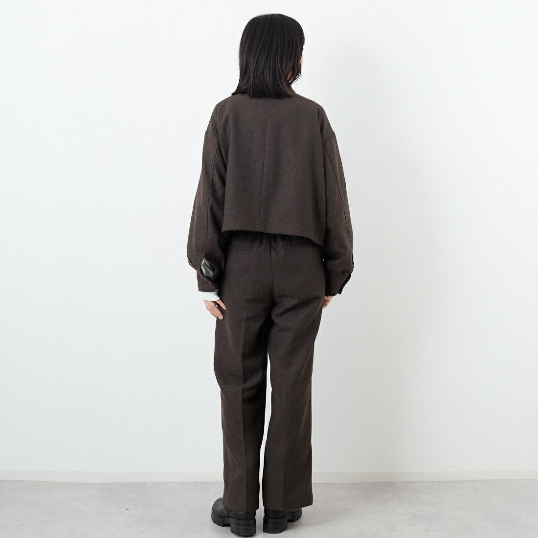 Noir Fabrik [ヌワールファブリック] ジップジャケット [IN2-JK-5] BROWN &&モデル身長：162cm 着用サイズ：F&&