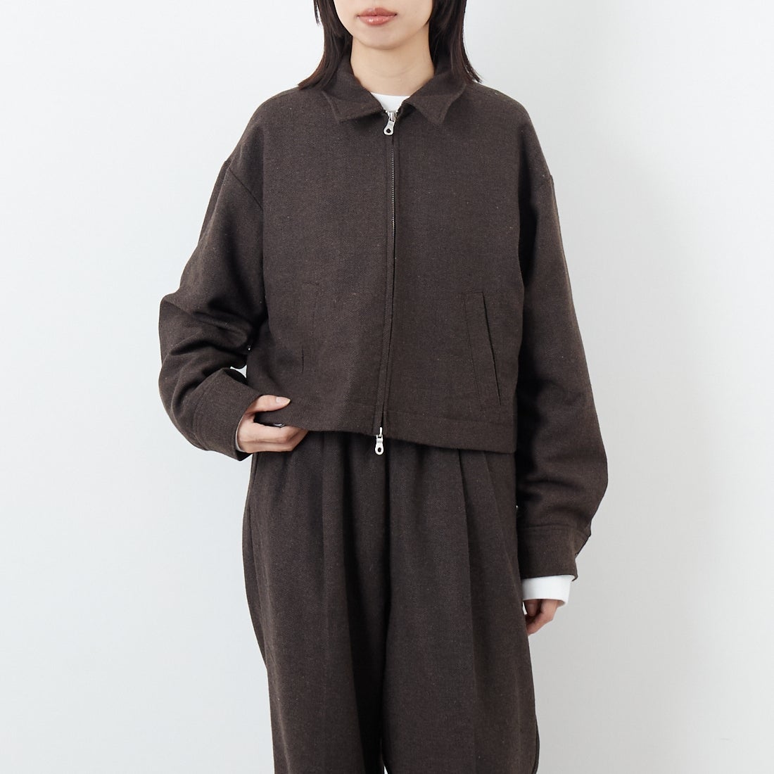 Noir Fabrik [ヌワールファブリック] ジップジャケット [IN2-JK-5] BROWN &&モデル身長：162cm 着用サイズ：F&&