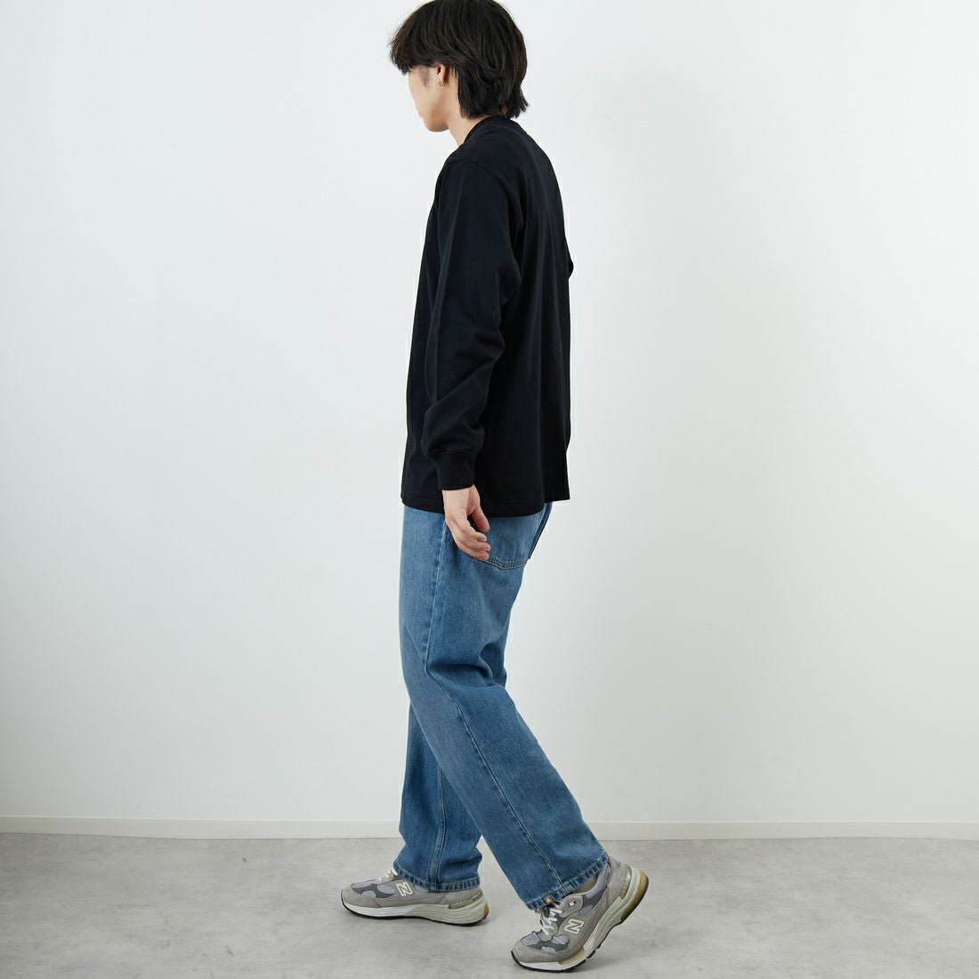 Hanes [ヘインズ] KURO クルーネックロングスリーブTシャツ [HM4-C201] 090 ﾌﾞﾗｯｸ &&モデル身長：179cm 着用サイズ：XL&&