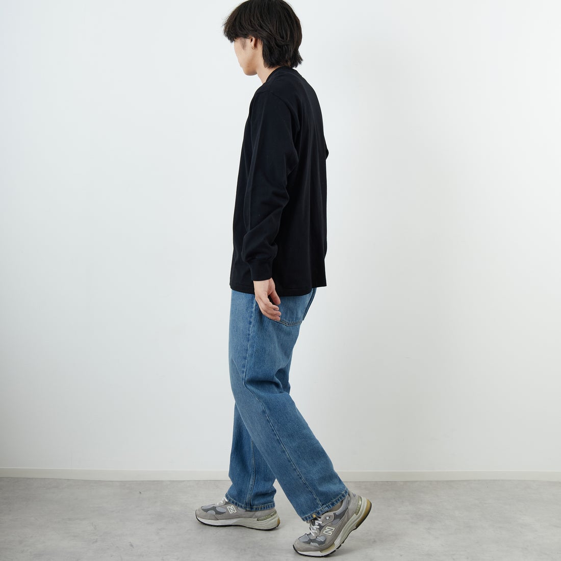 Hanes [ヘインズ] KURO クルーネックロングスリーブTシャツ [HM4-C201] 090 ﾌﾞﾗｯｸ &&モデル身長：179cm 着用サイズ：XL&&