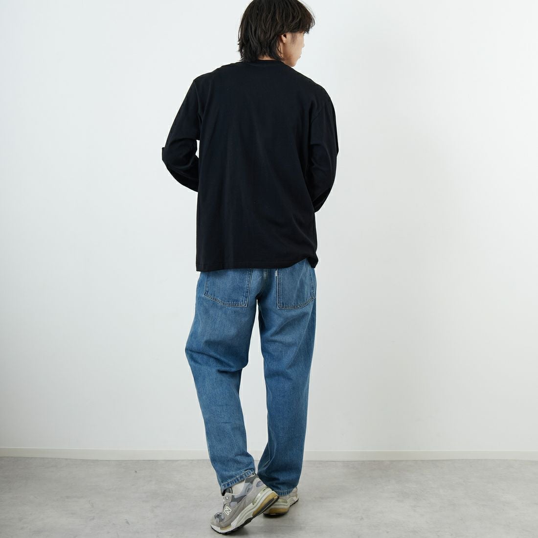 Hanes [ヘインズ] KURO クルーネックロングスリーブTシャツ [HM4-C201] 090 ﾌﾞﾗｯｸ &&モデル身長：179cm 着用サイズ：XL&&