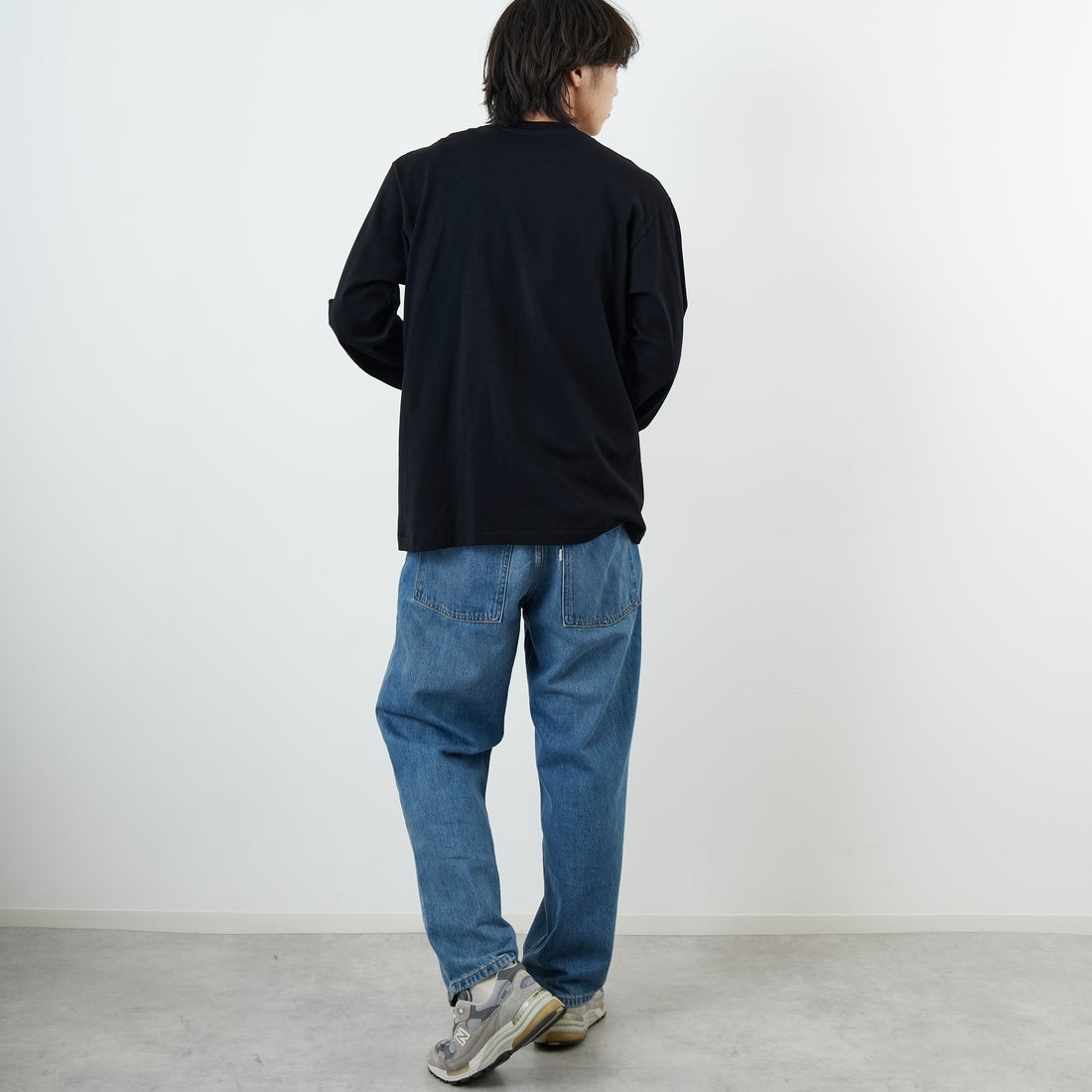 Hanes [ヘインズ] KURO クルーネックロングスリーブTシャツ [HM4-C201] 090 ﾌﾞﾗｯｸ &&モデル身長：179cm 着用サイズ：XL&&