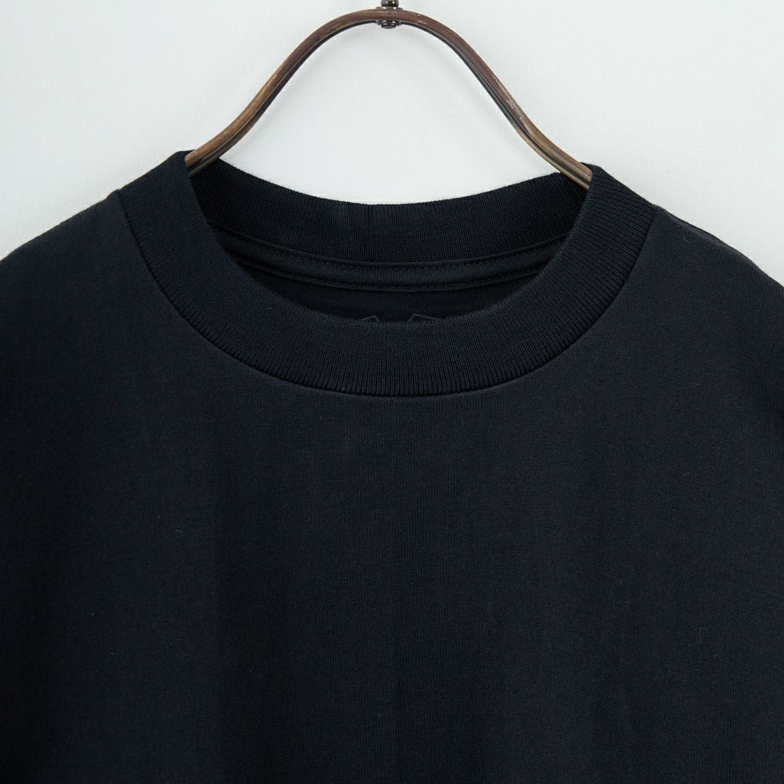 Hanes [ヘインズ] KURO クルーネックロングスリーブTシャツ [HM4-C201] 090 ﾌﾞﾗｯｸ