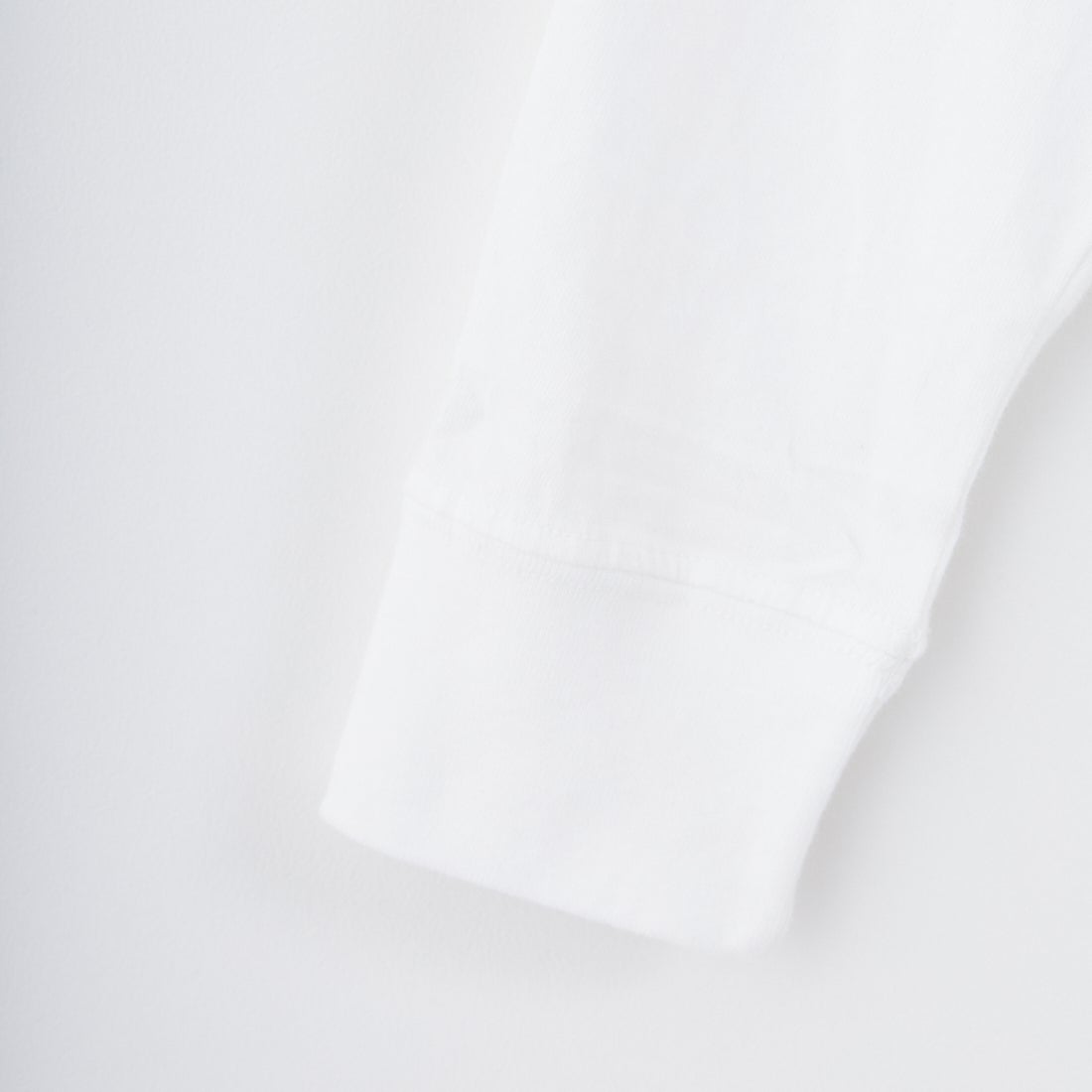 Hanes [ヘインズ] 2P ジャパンフィット クルーネックロングスリーブTシャツ [H5440] 998 ｱｿｰﾄ