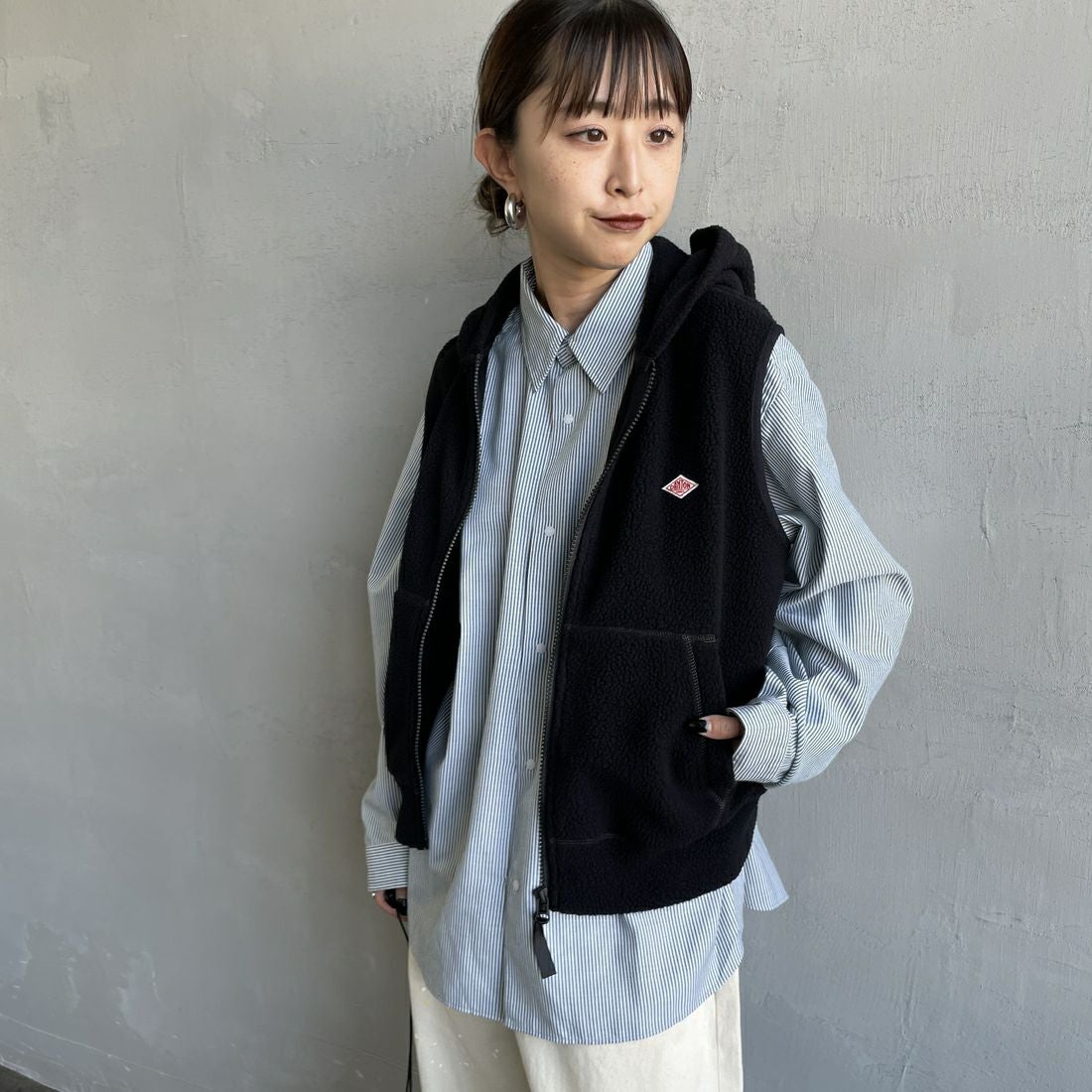 DANTON [ダントン] サーマルプロ ジップベスト [DT-C0471POL] BLACK &&モデル身長：150cm 着用サイズ：36&&