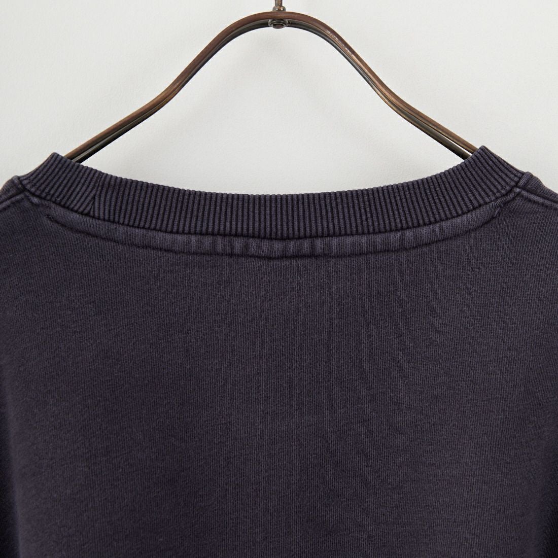 DEUS EX MACHINA [デウス エクス マキナ] シールド ガーメントダイ クルーネックスウェット [DMF258460] BLACK