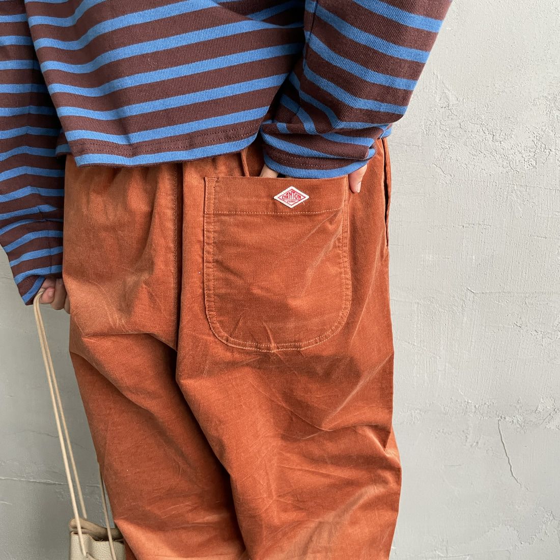 DANTON [ダントン] ストレッチコーデュロイ イージーパンツ [JD-2540SRC] ORANGE &&モデル身長：158cm 着用サイズ：36&&