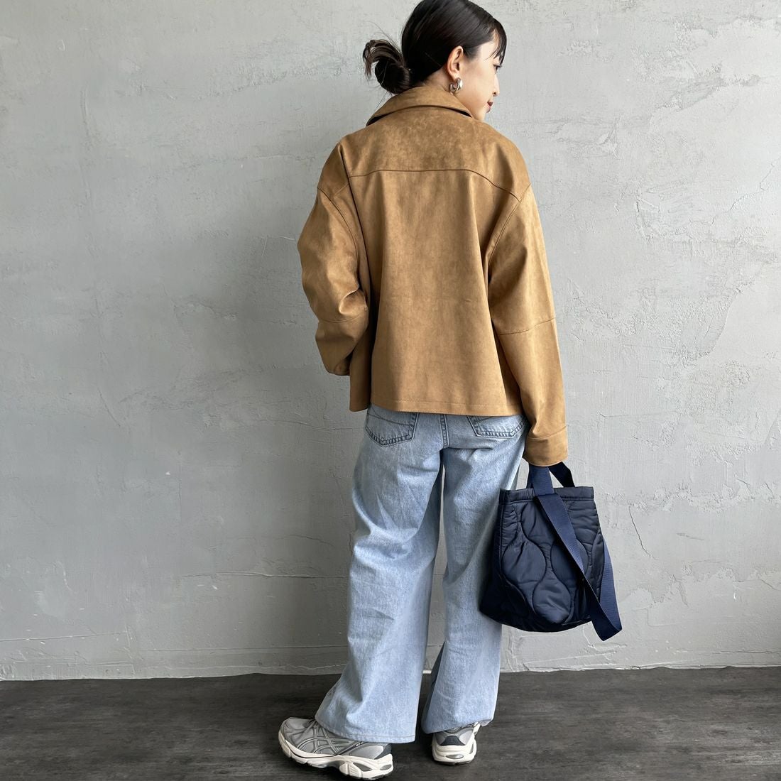 Noir Fabrik [ヌワールファブリック] スエードジャケット [25495-HN] CAMEL &&モデル身長：150cm 着用サイズ：F&&