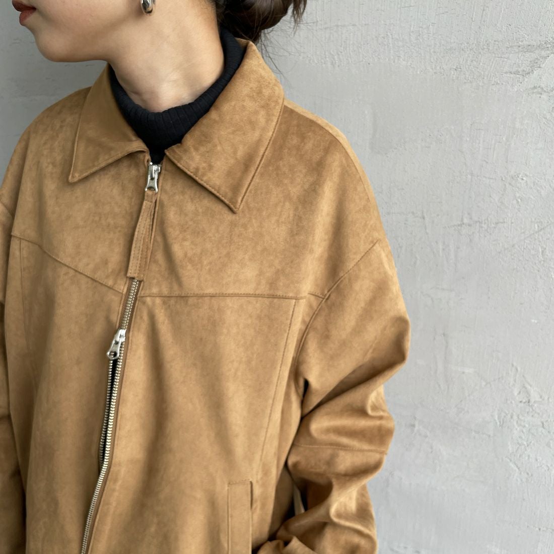 Noir Fabrik [ヌワールファブリック] スエードジャケット [25495-HN] CAMEL &&モデル身長：150cm 着用サイズ：F&&