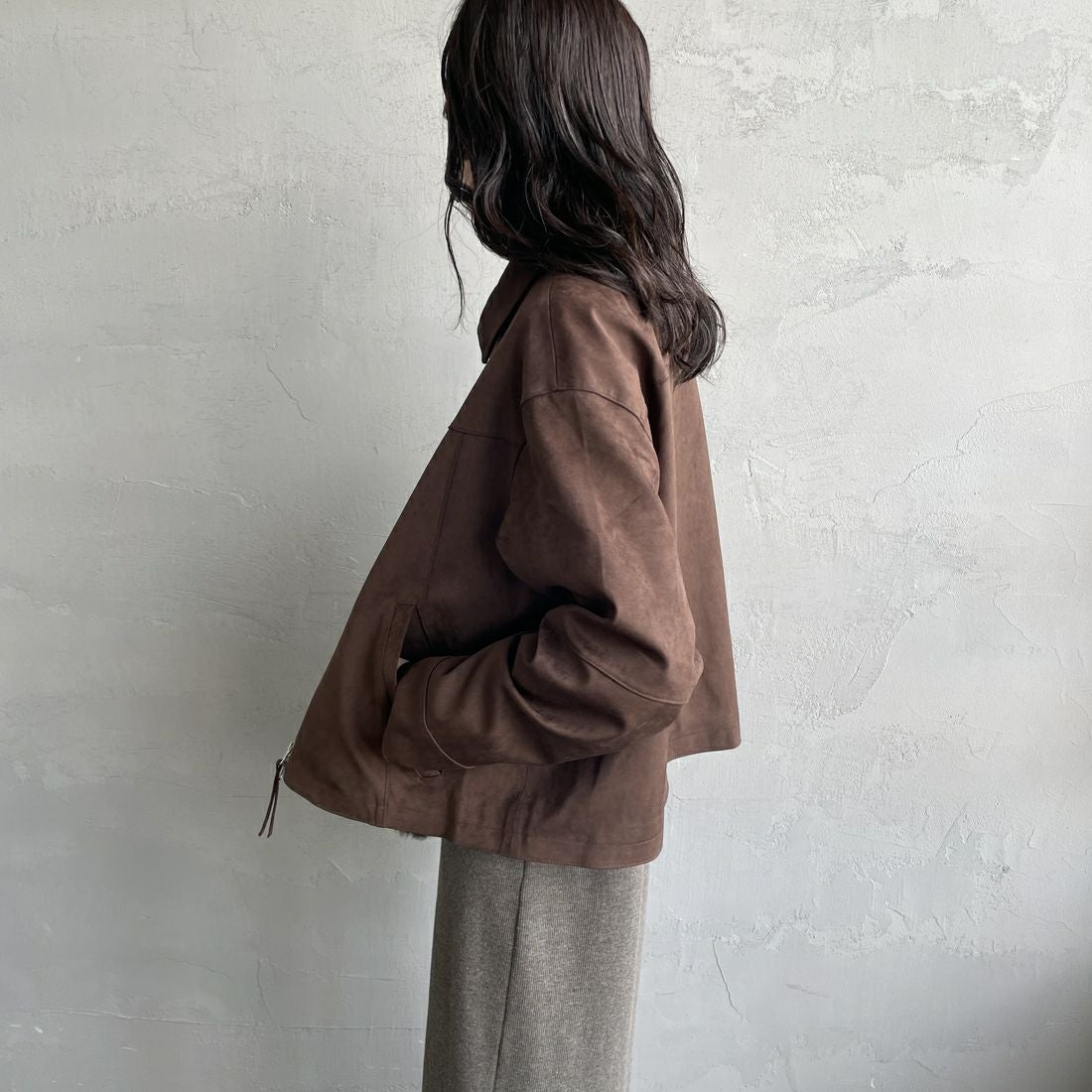 Noir Fabrik [ヌワールファブリック] スエードジャケット [25495-HN] BROWN &&モデル身長：160cm 着用サイズ：F&&