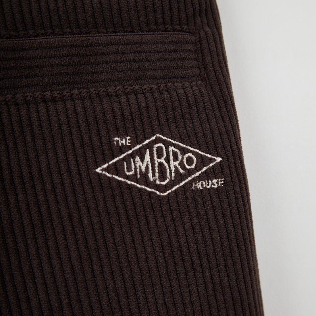 UMBRO HOUSE [アンブロハウス] コーデュロイトラックパンツ [UMHO25AW-PT01] BROWN