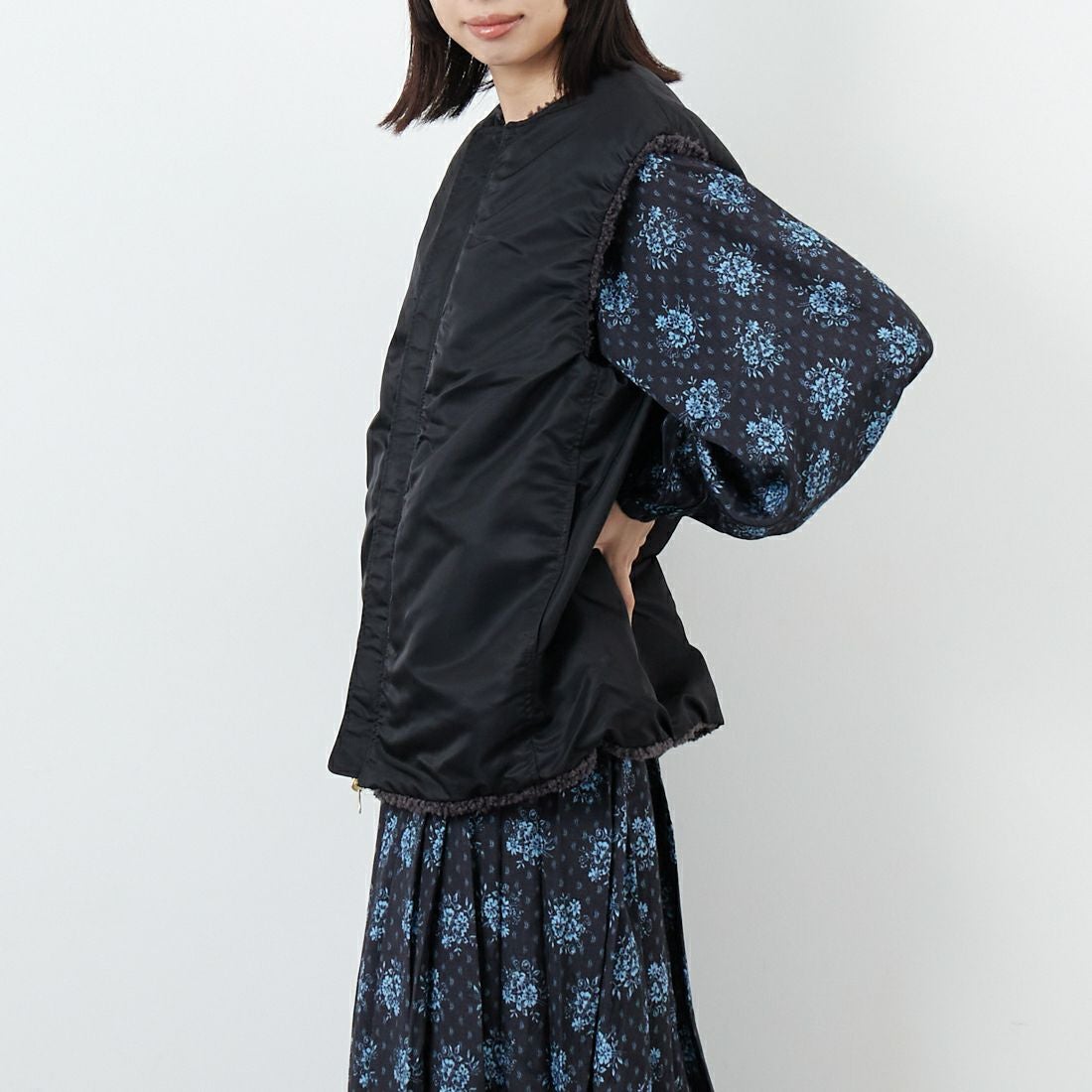 STELLA CIFFON [ステラシフォン] スーパーテディファー リバーシブルベスト [ST3-26102] 82 CHARCOA &&モデル身長：162cm 着用サイズ：36&&