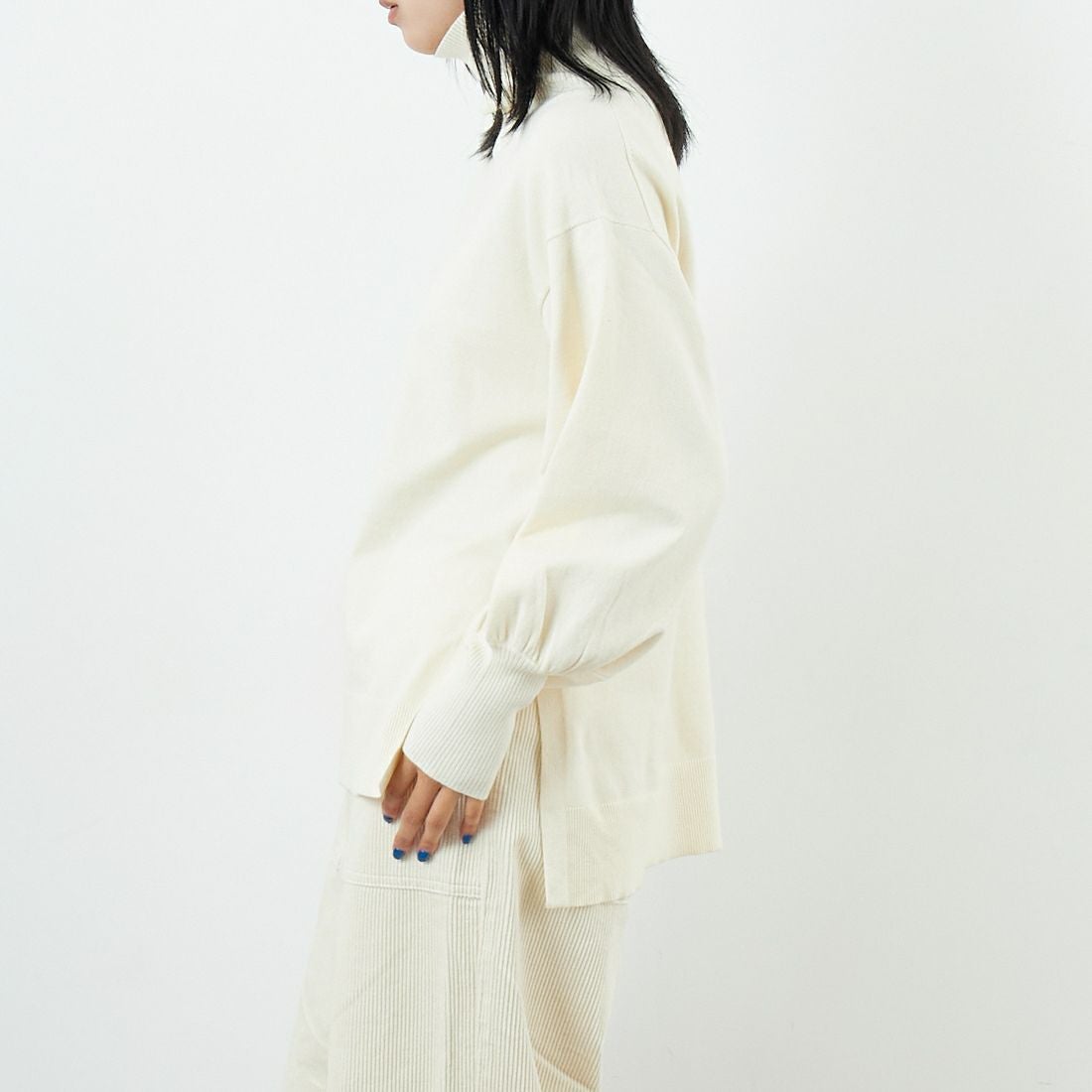 Jf Ready Made [ジェイエフレディメイド] スリットタートルネックニット [3106204] 104 ｵﾌｰ &&モデル身長：167cm 着用サイズ：F&&