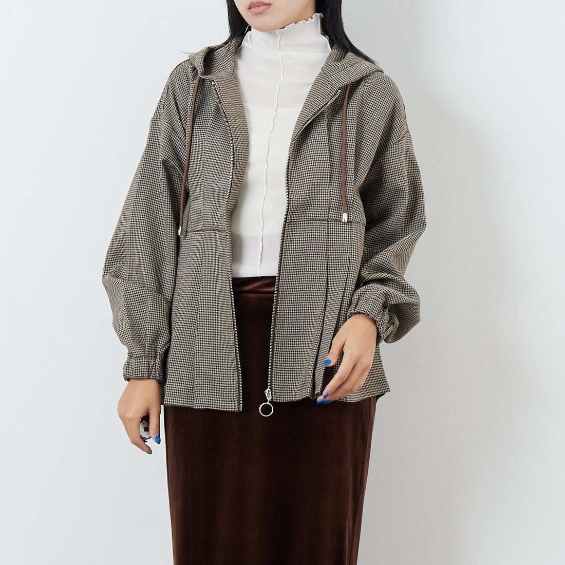 BEIGE&&モデル身長：167cm 着用サイズ：M&&