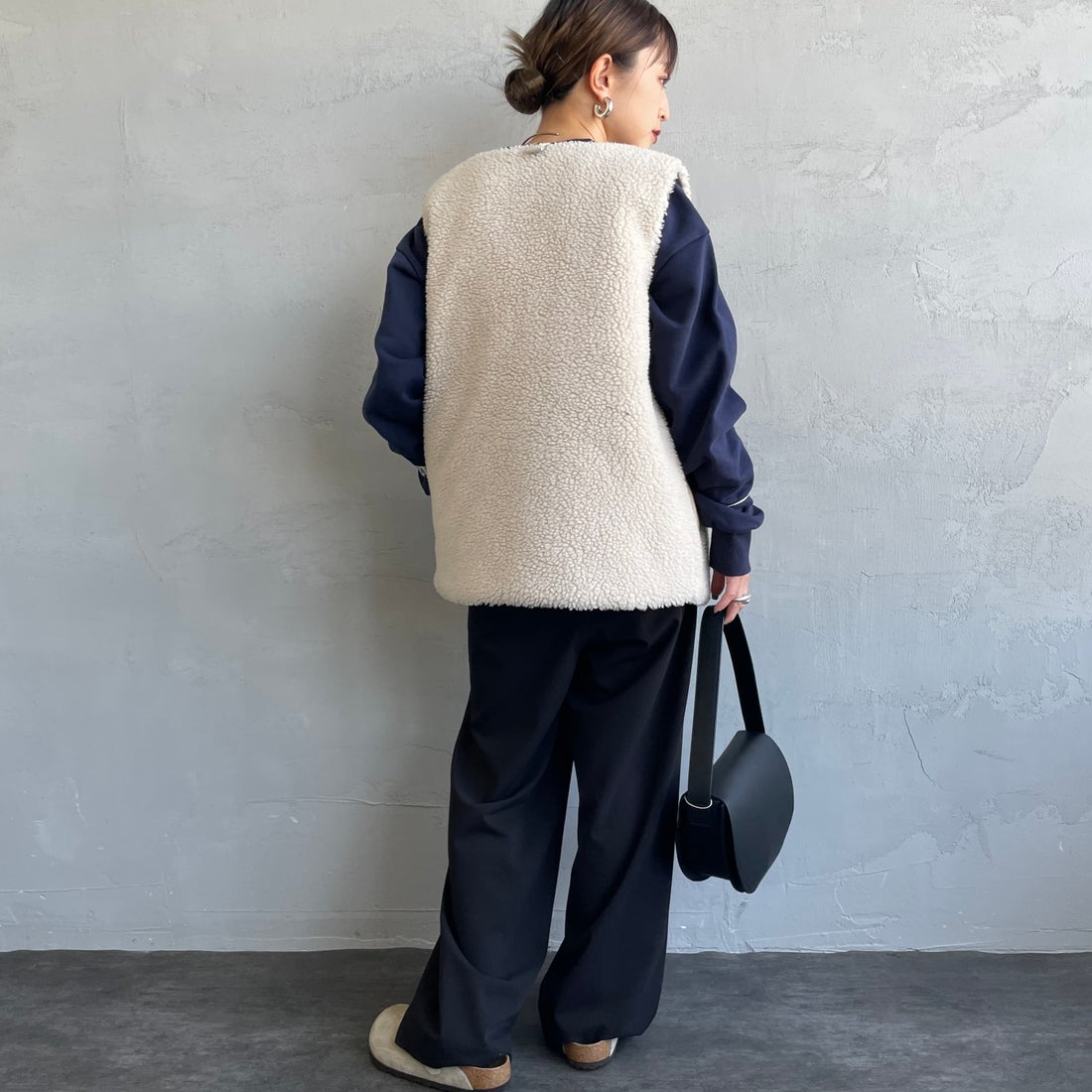 Barbour [バブアー] DULSIE LINER テディフリース ライナーボアベスト [LLI0016] ECRU/ANCIE &&モデル身長：150cm 着用サイズ：10&&